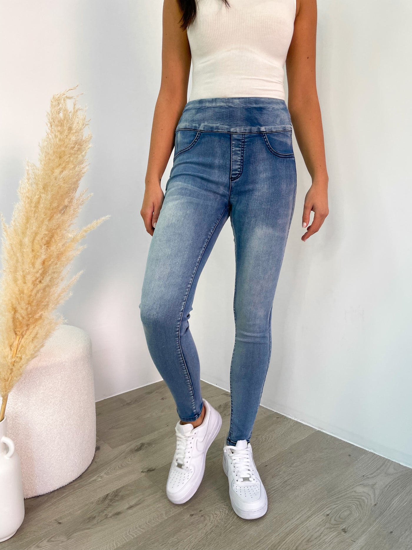 DYLAN PULL ON STRETCH JEAN - BLUE