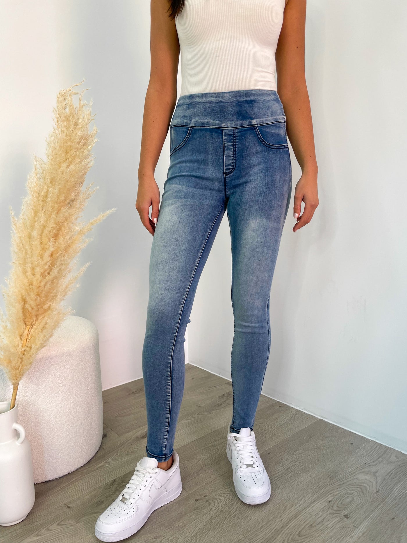 DYLAN PULL ON STRETCH JEAN - BLUE
