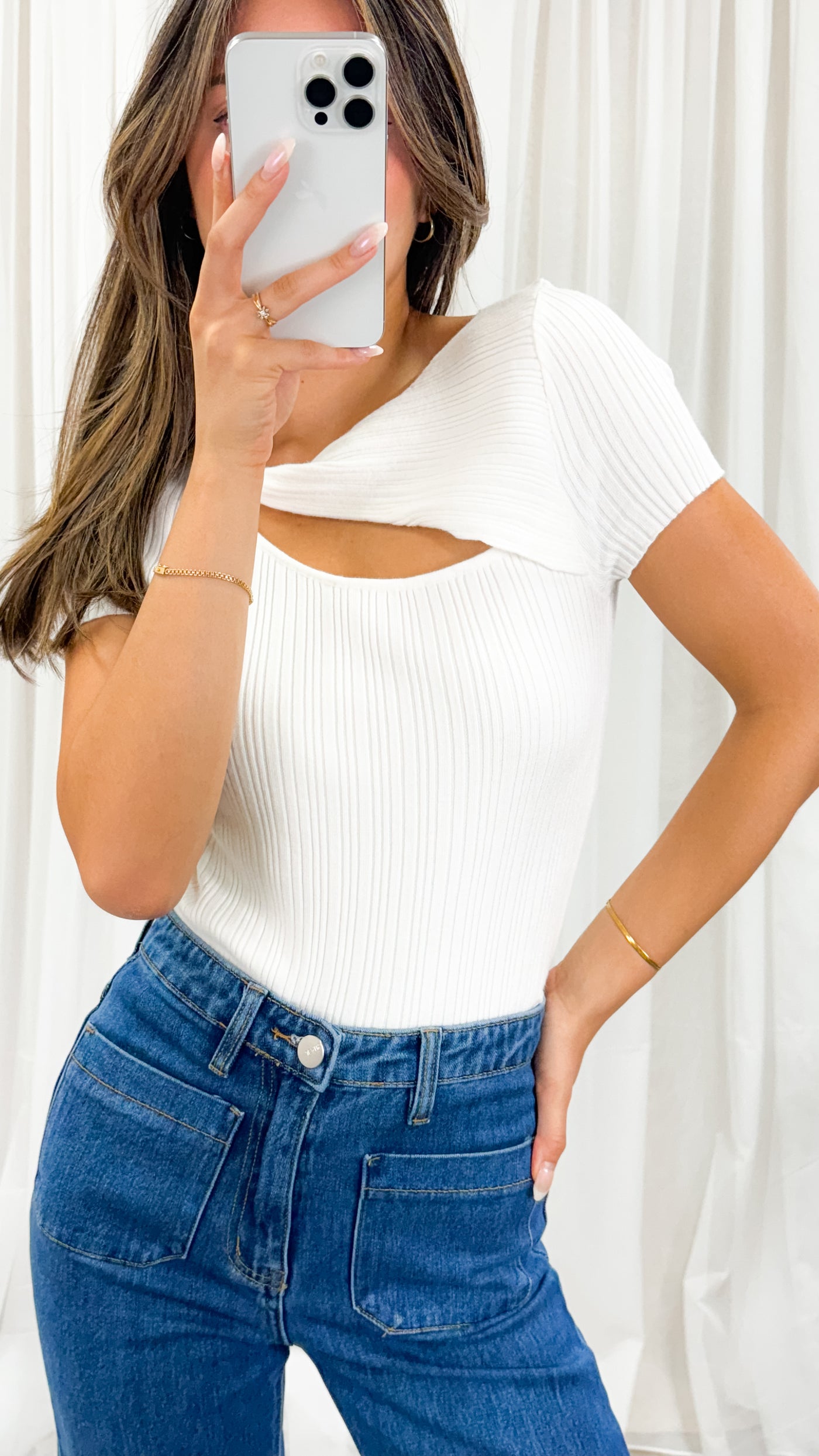 SYDNEY SHORT SLEEVE KNIT TOP - WHITE