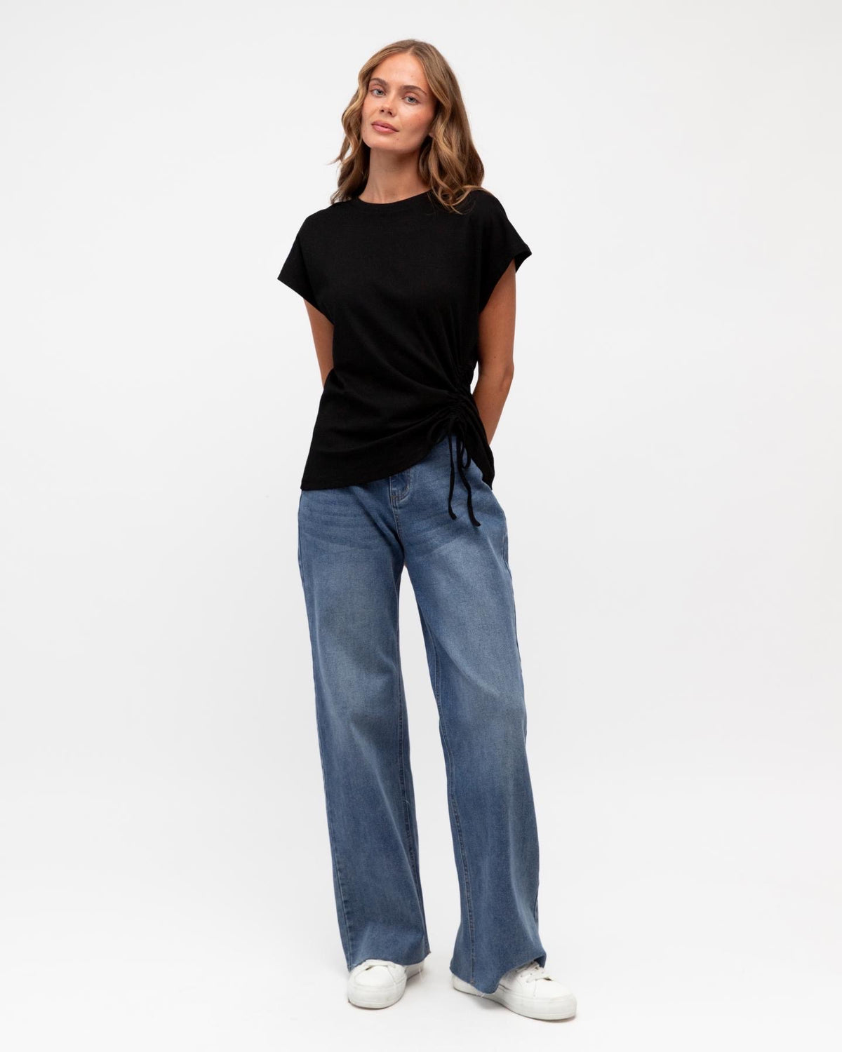 ELISHA TEE - BLACK