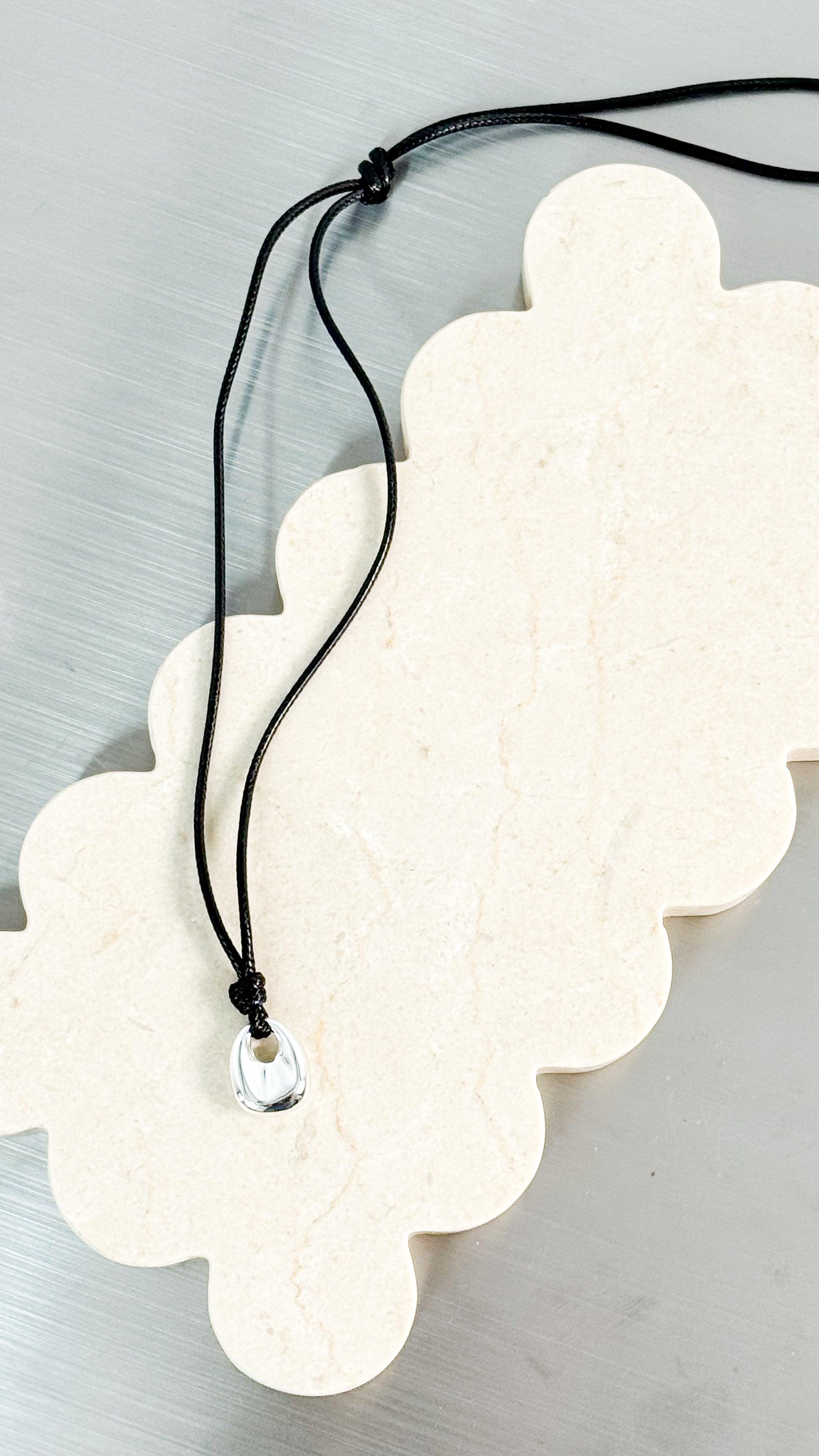 KAIA ROPE CHARM NECKLACE - SILVER