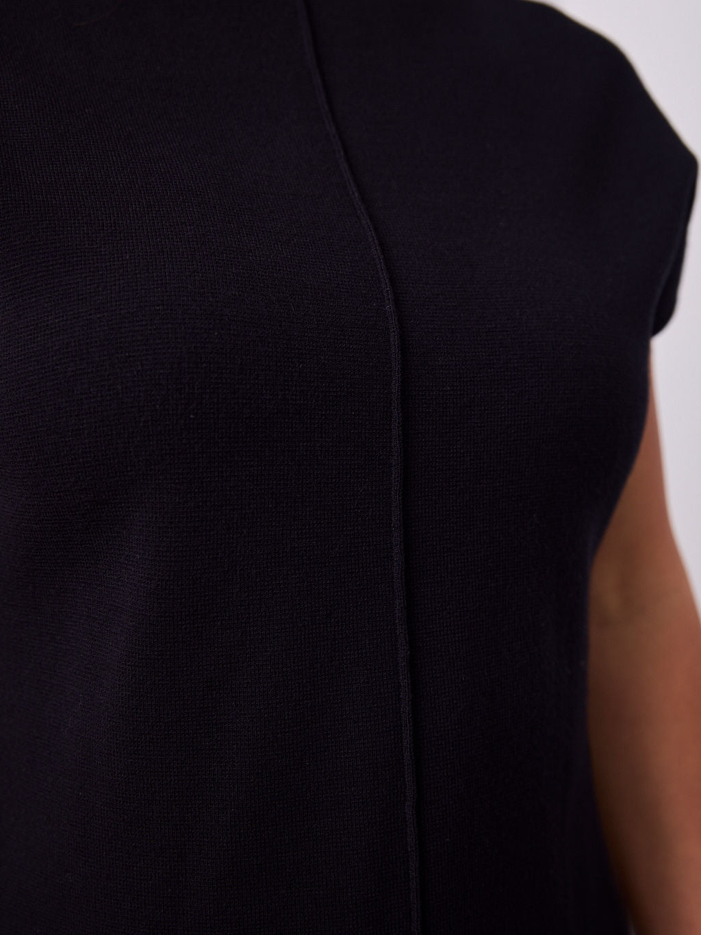 ROWE KNIT TOP - BLACK