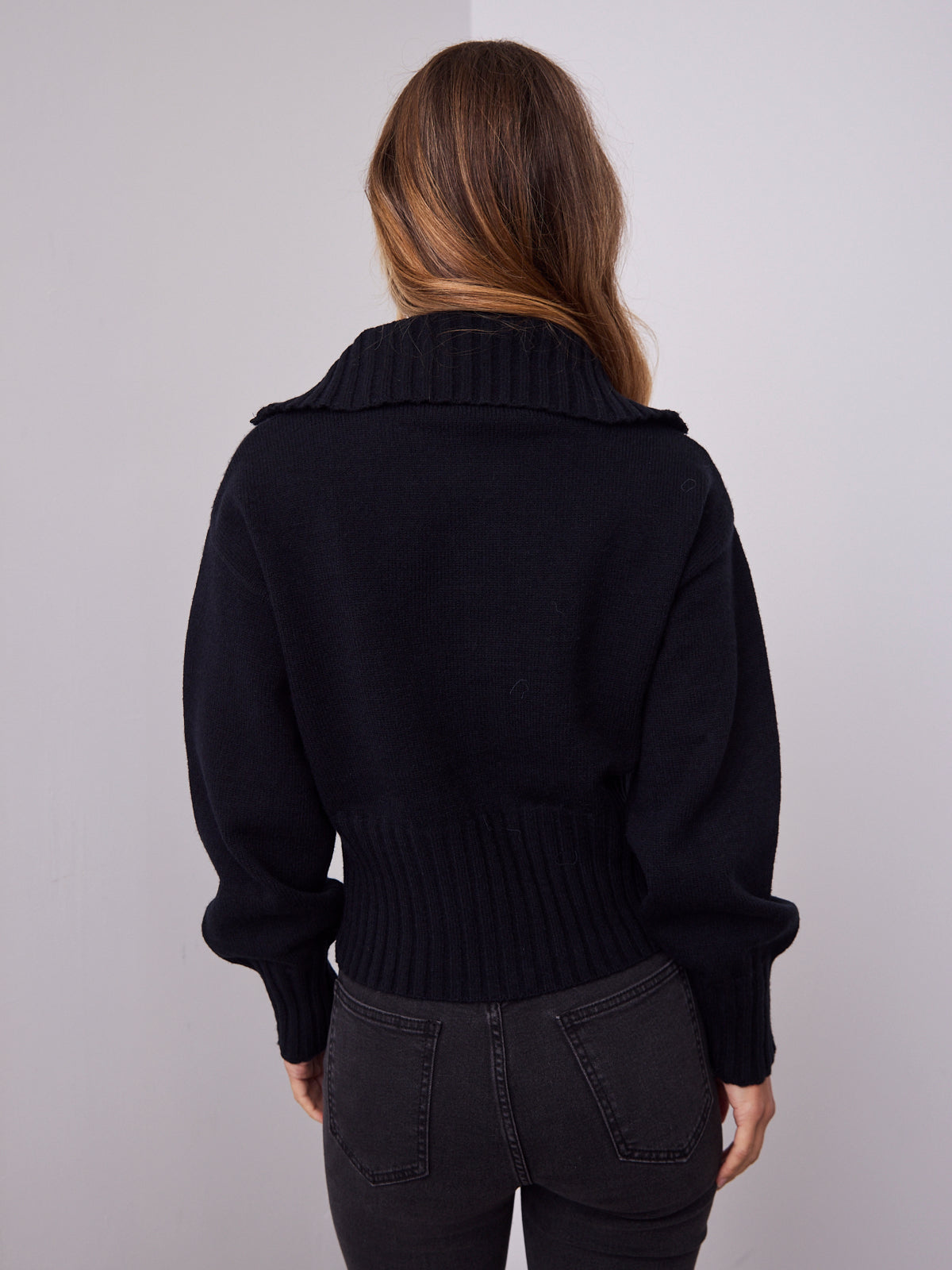 NERO TWO WAY ZIP KNIT - BLACK