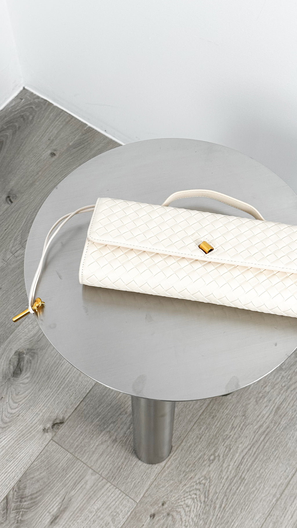PALOMA CLUTCH - CREAM