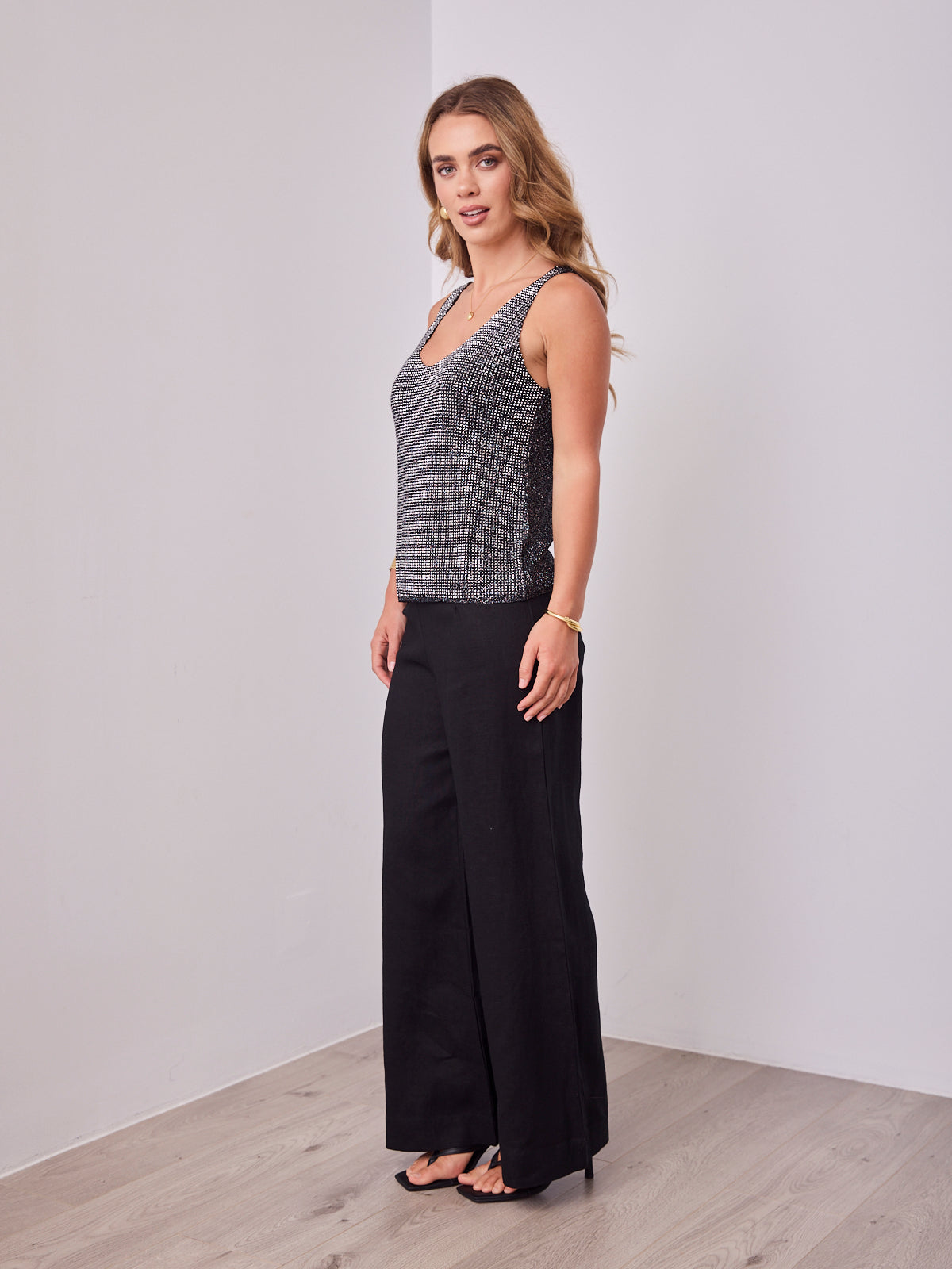 LOPEZ TOP - BLACK