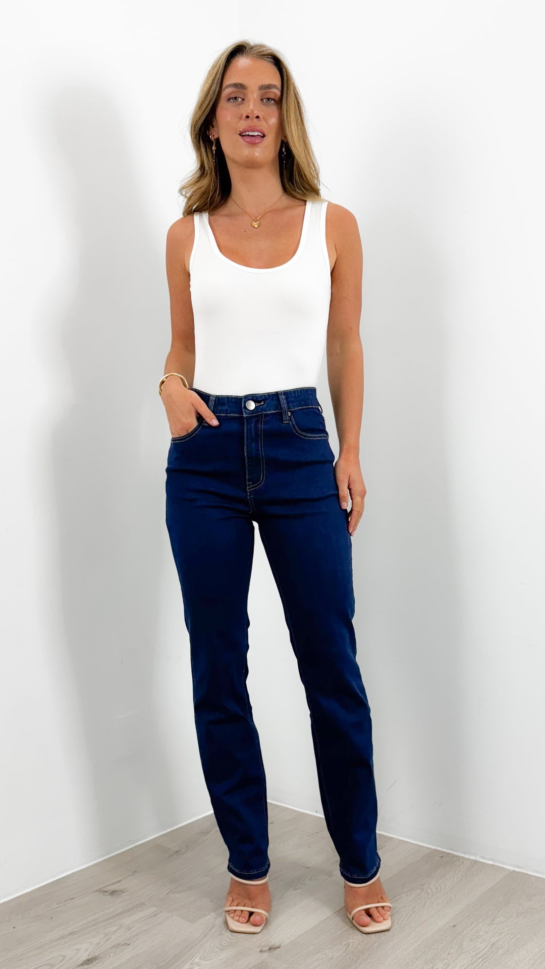CARLTON STRETCH STRAIGHT LEG JEAN - NAVY