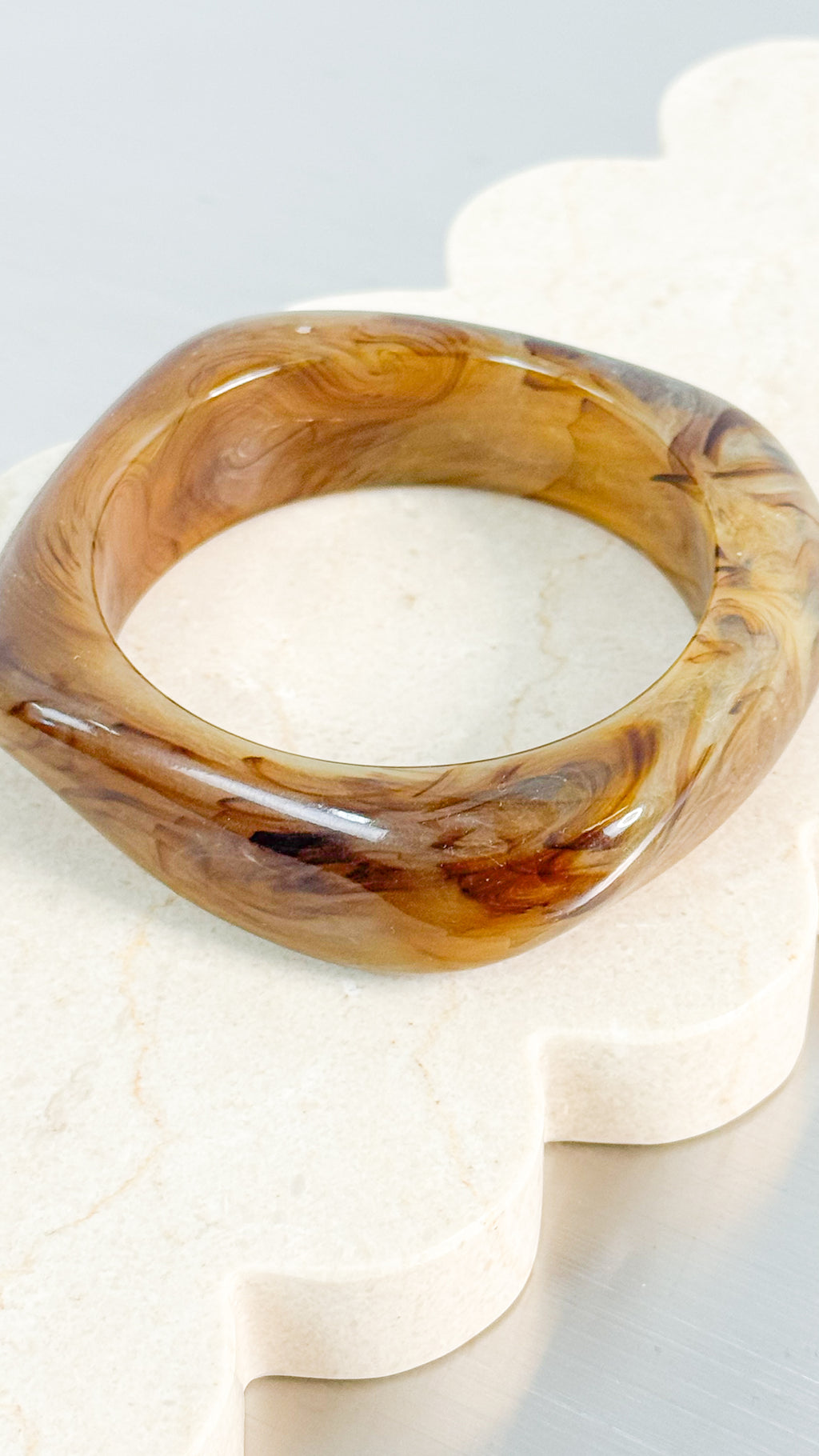 ANGULAR CUFF BANGLE - BROWN