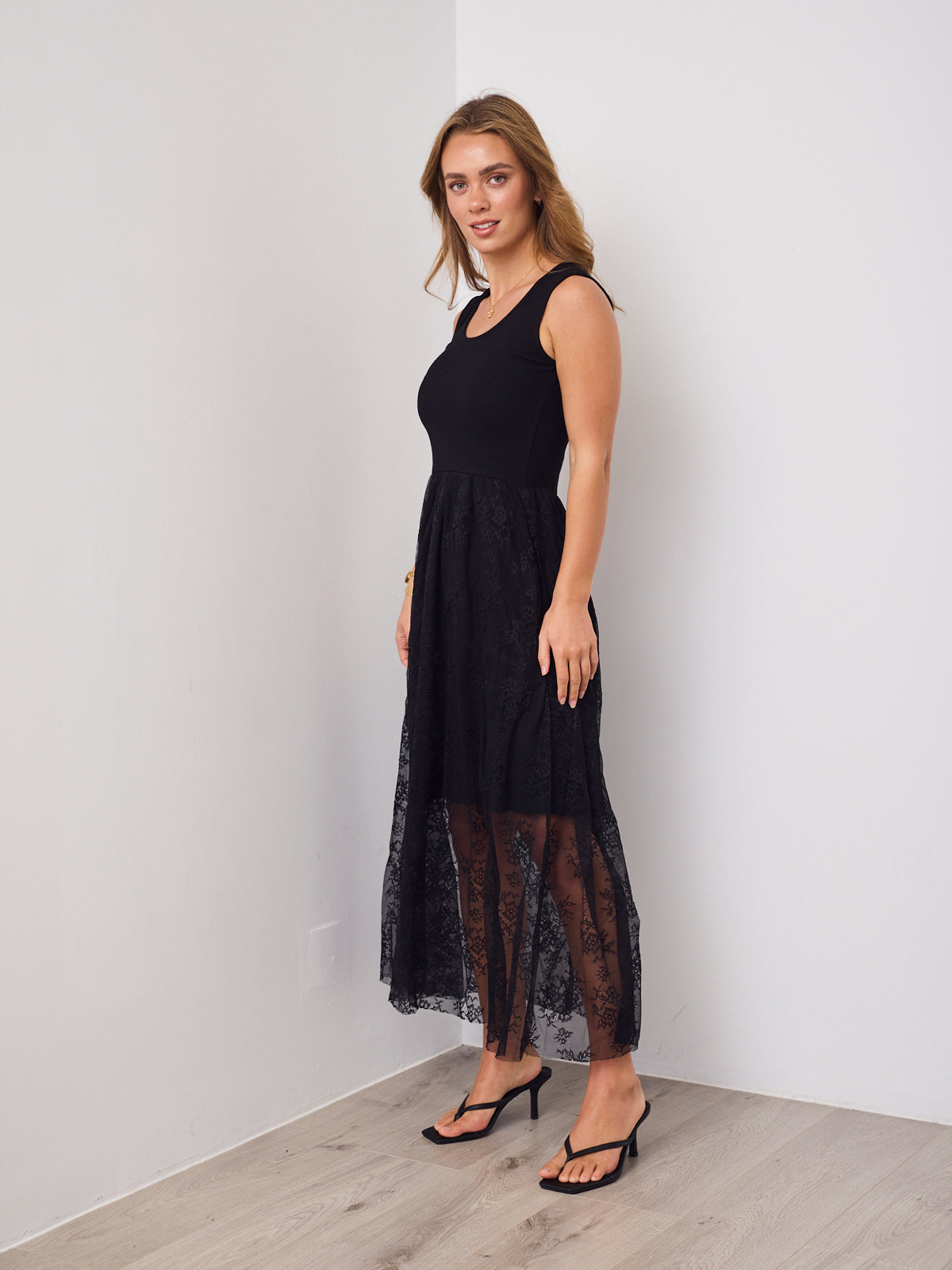 ALLISON LACE TANK DRESS -BLACK