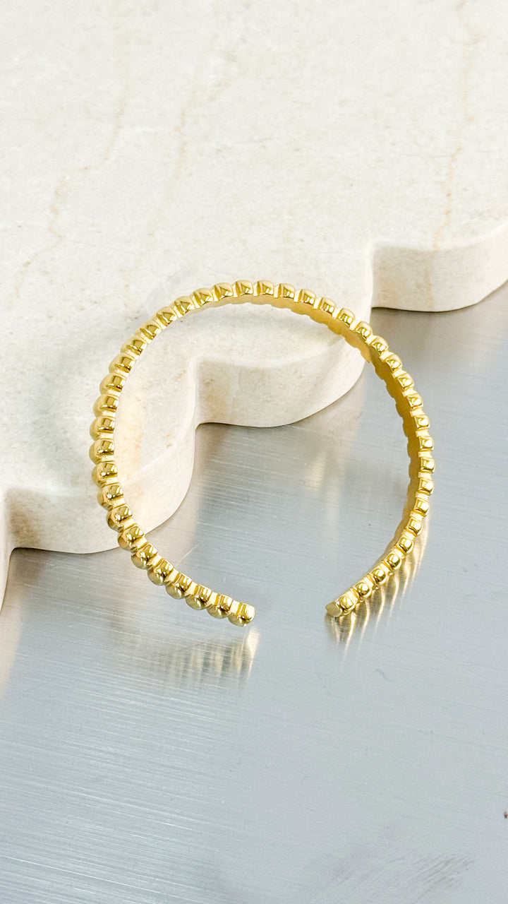 PEBBLE CUFF 18K COATED BANGLE - GOLD