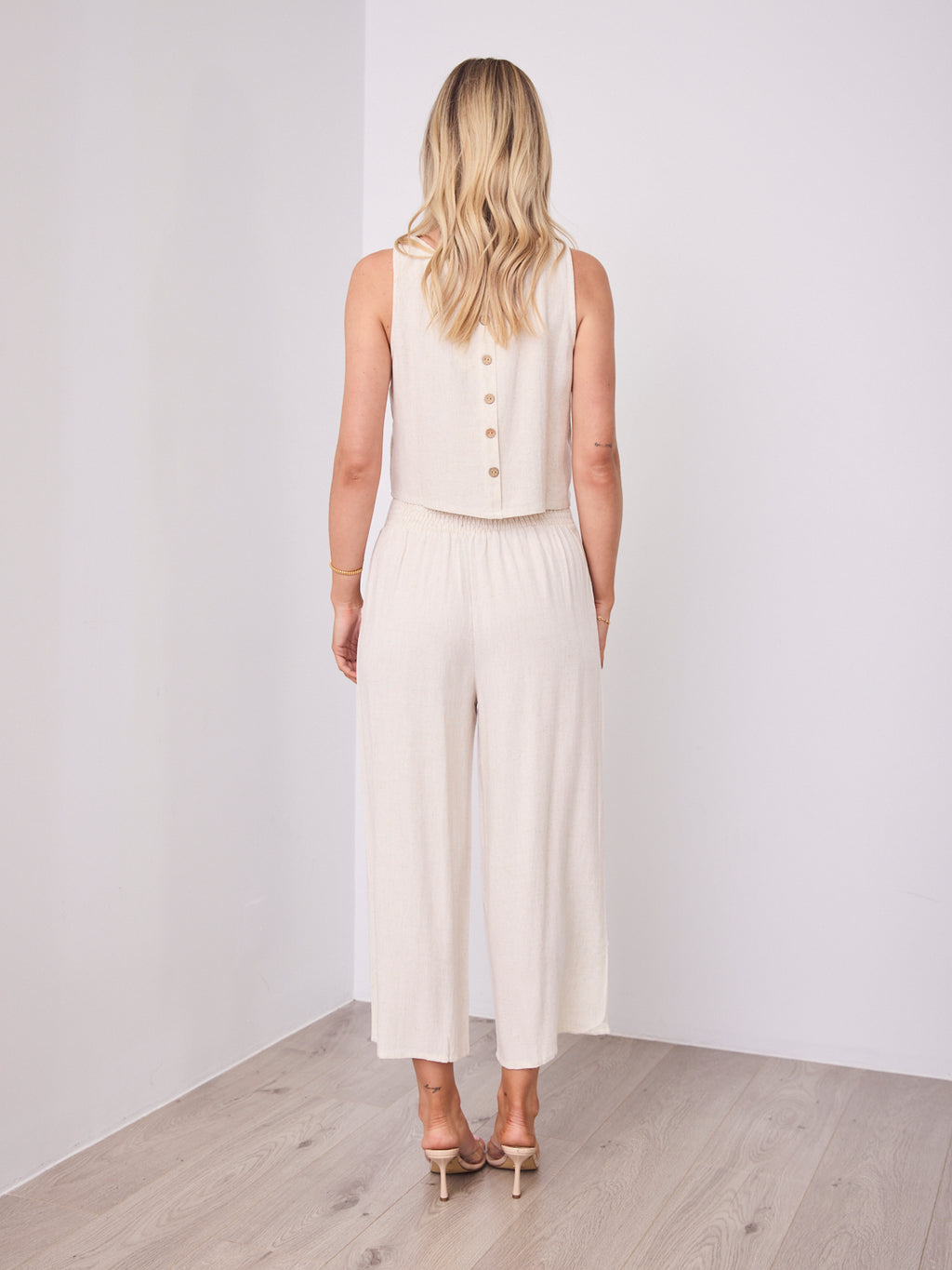 MEMPHIS 7/8 LINEN PANTS - BEIGE