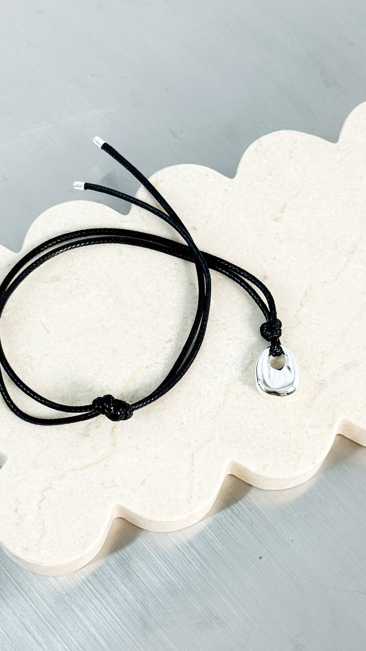 KAIA ROPE CHARM NECKLACE - SILVER