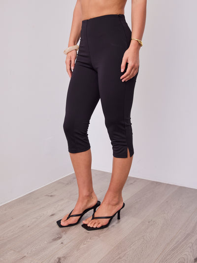 KHLOE CAPRI PANT - BLACK
