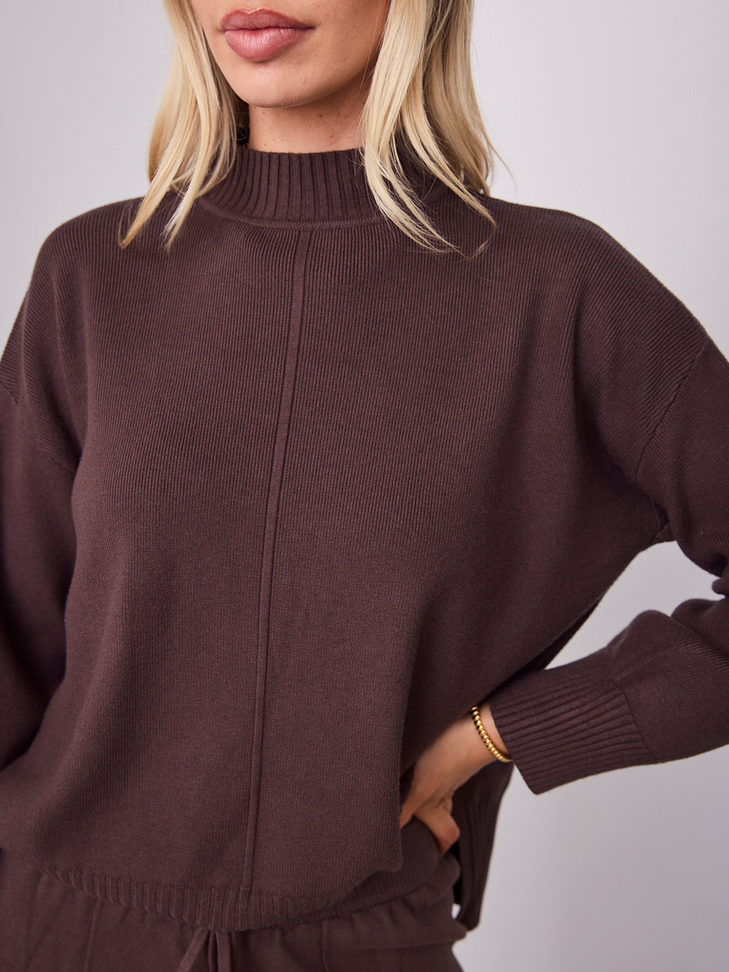 DELTA KNIT TOP - ESPRESSO