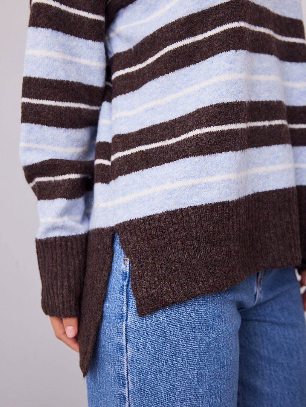 CHARLES KNIT - BLUE/CHOCOLATE