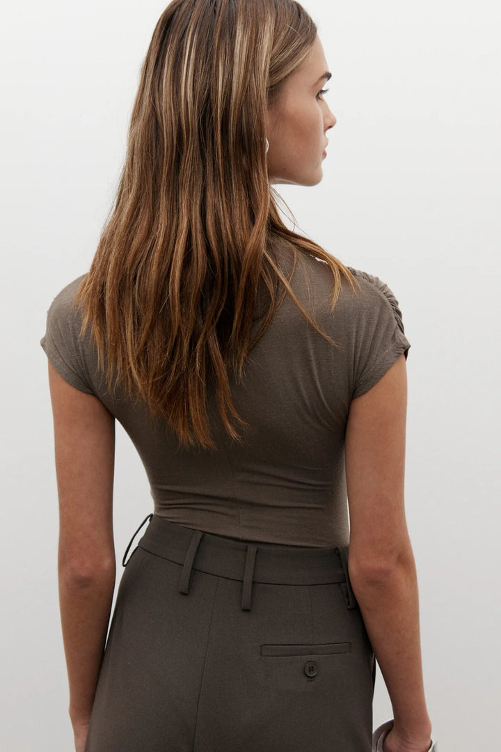 'BAYSE' AMRITA SLEEVELESS BODYSUIT - MINK