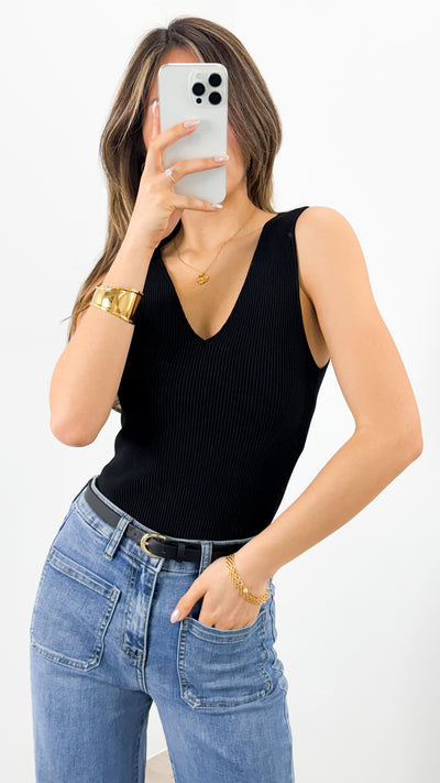STASSI RIBBED V-NECK TANK - BLACK