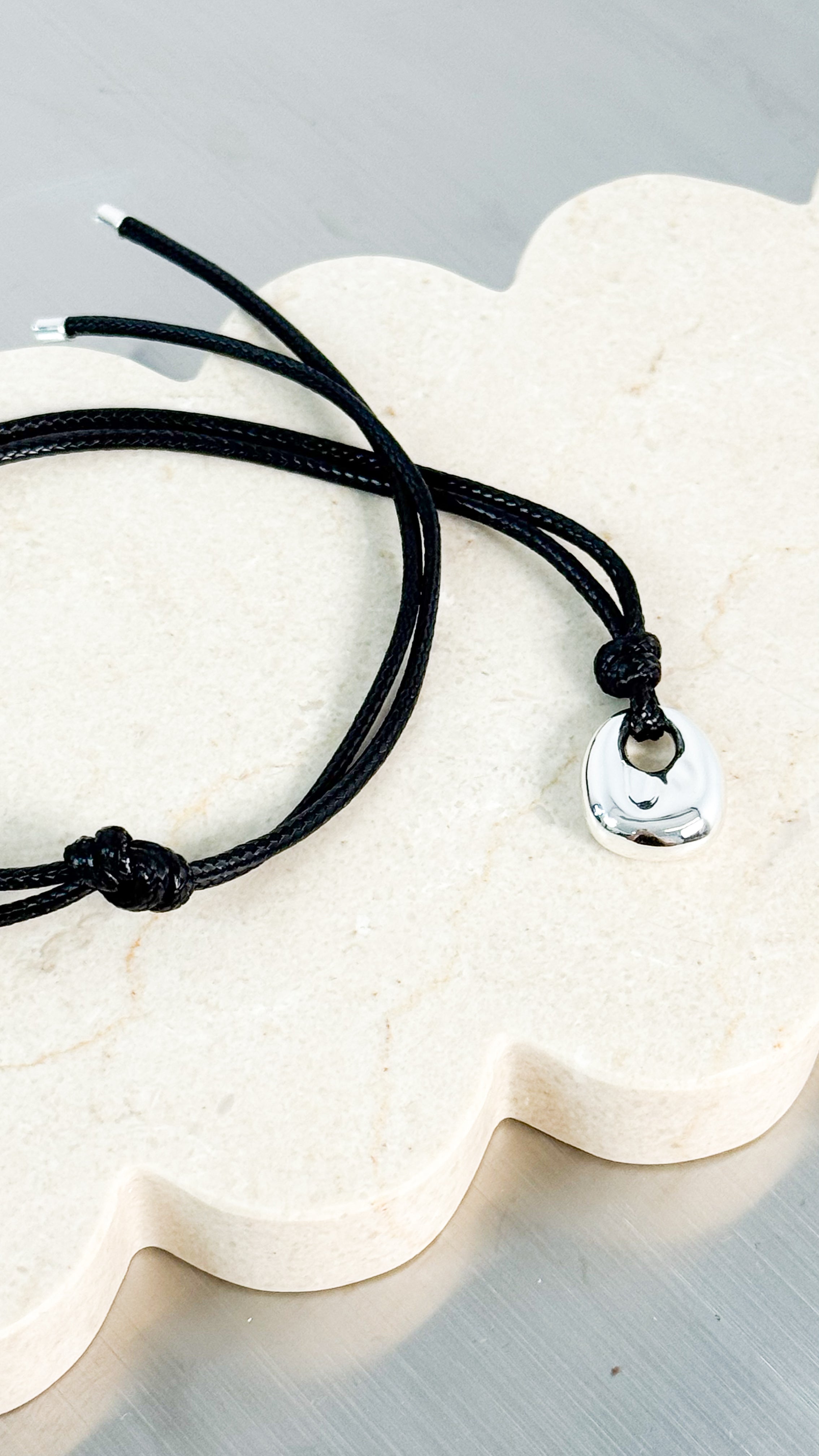 KAIA ROPE CHARM NECKLACE - SILVER