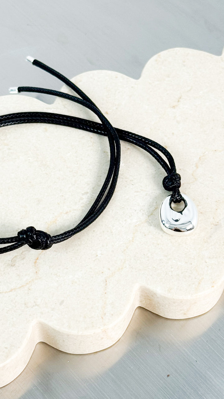 KAIA ROPE CHARM NECKLACE - SILVER