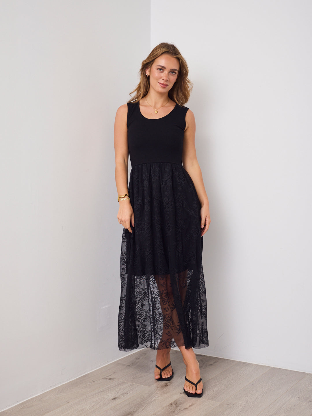ALLISON LACE TANK DRESS -BLACK
