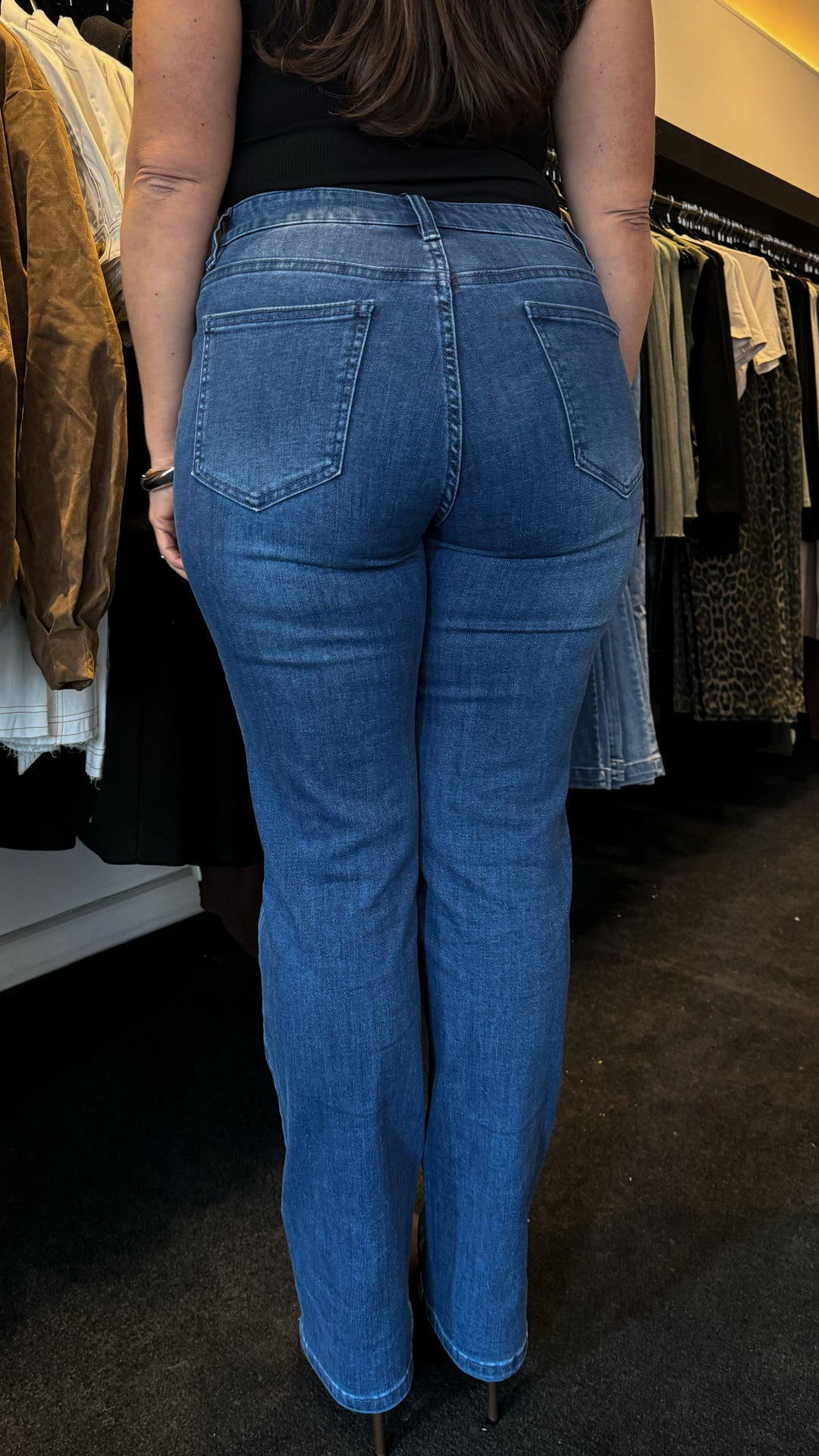 CARLTON STRETCH STRAIGHT LEG JEAN - DARK BLUE WASH