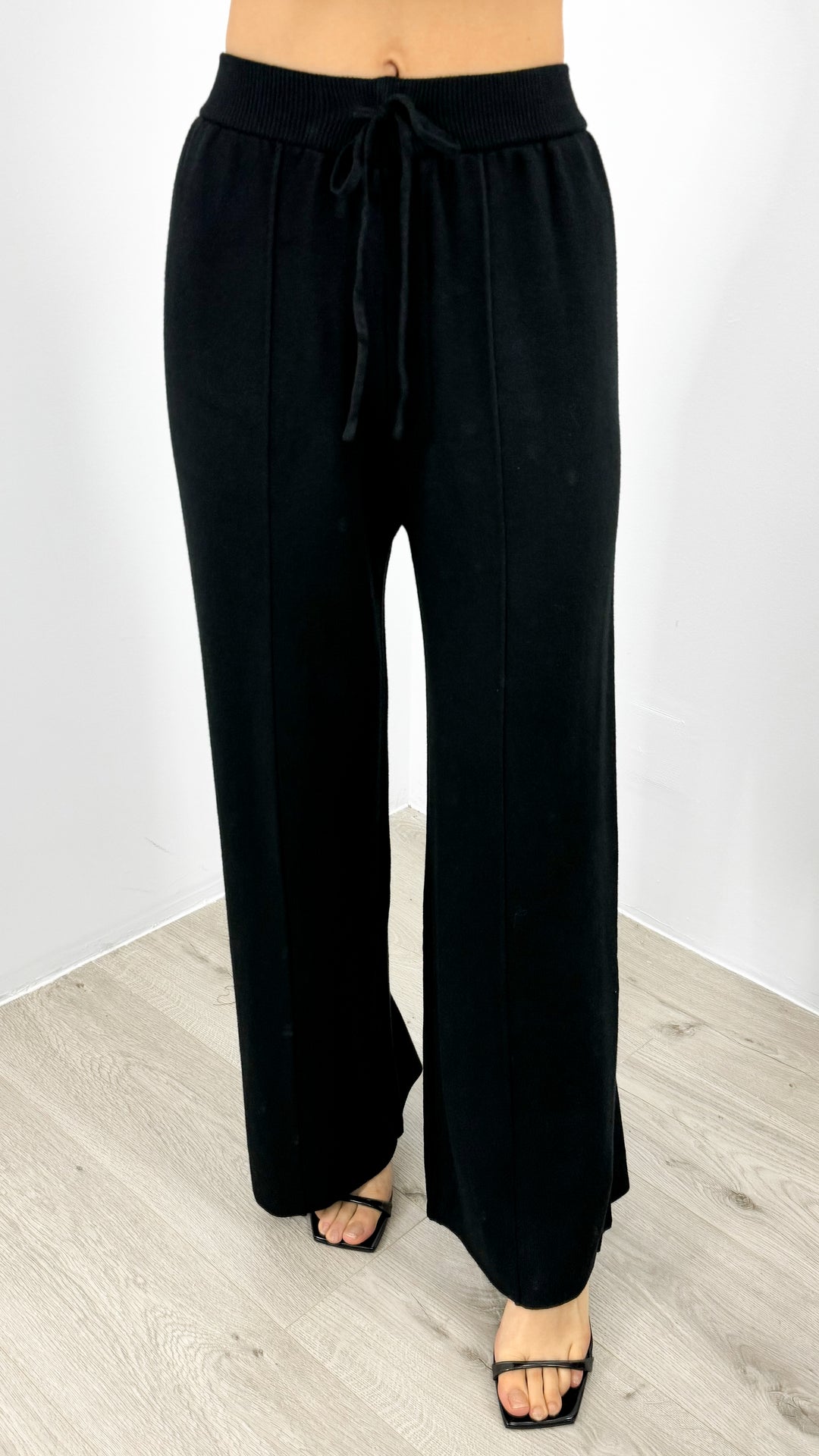DELTA KNIT PANT - BLACK