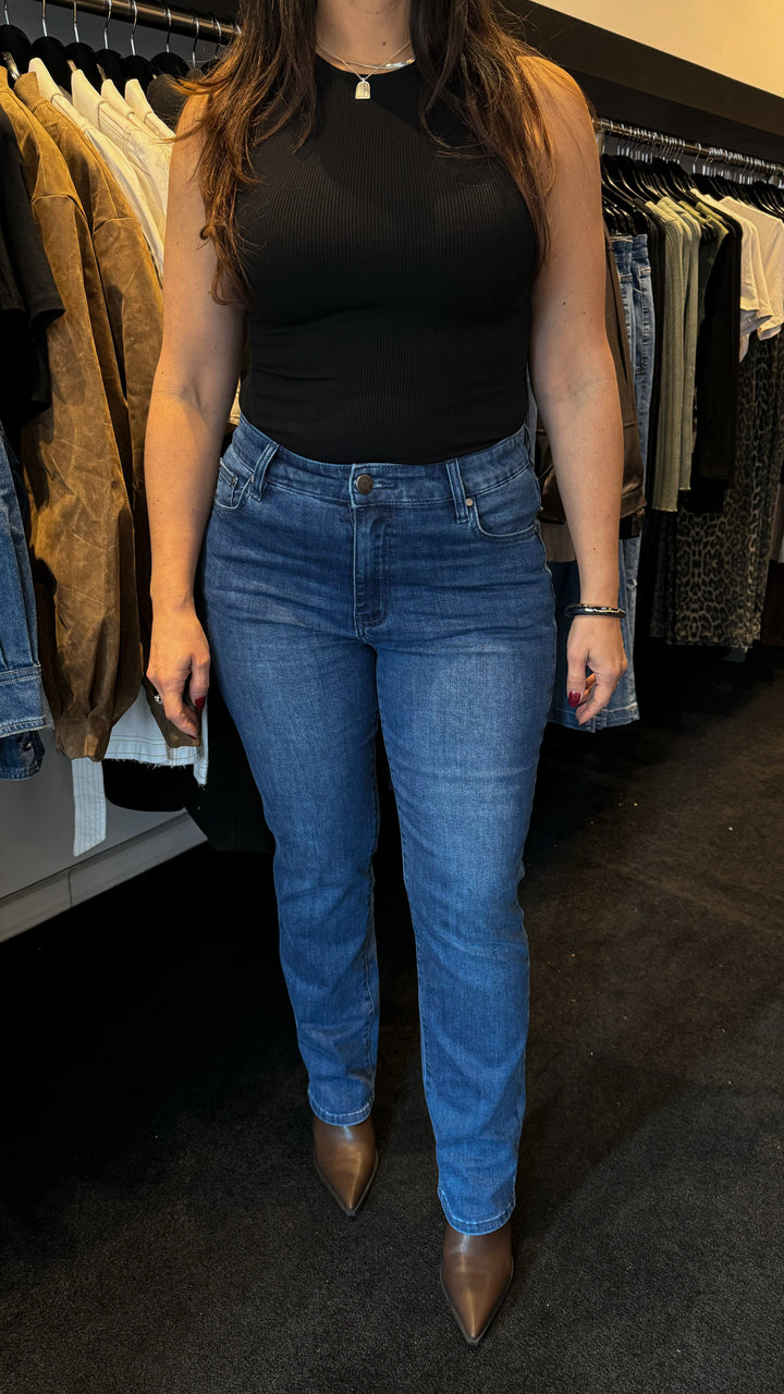 CARLTON STRETCH STRAIGHT LEG JEAN - DARK BLUE WASH