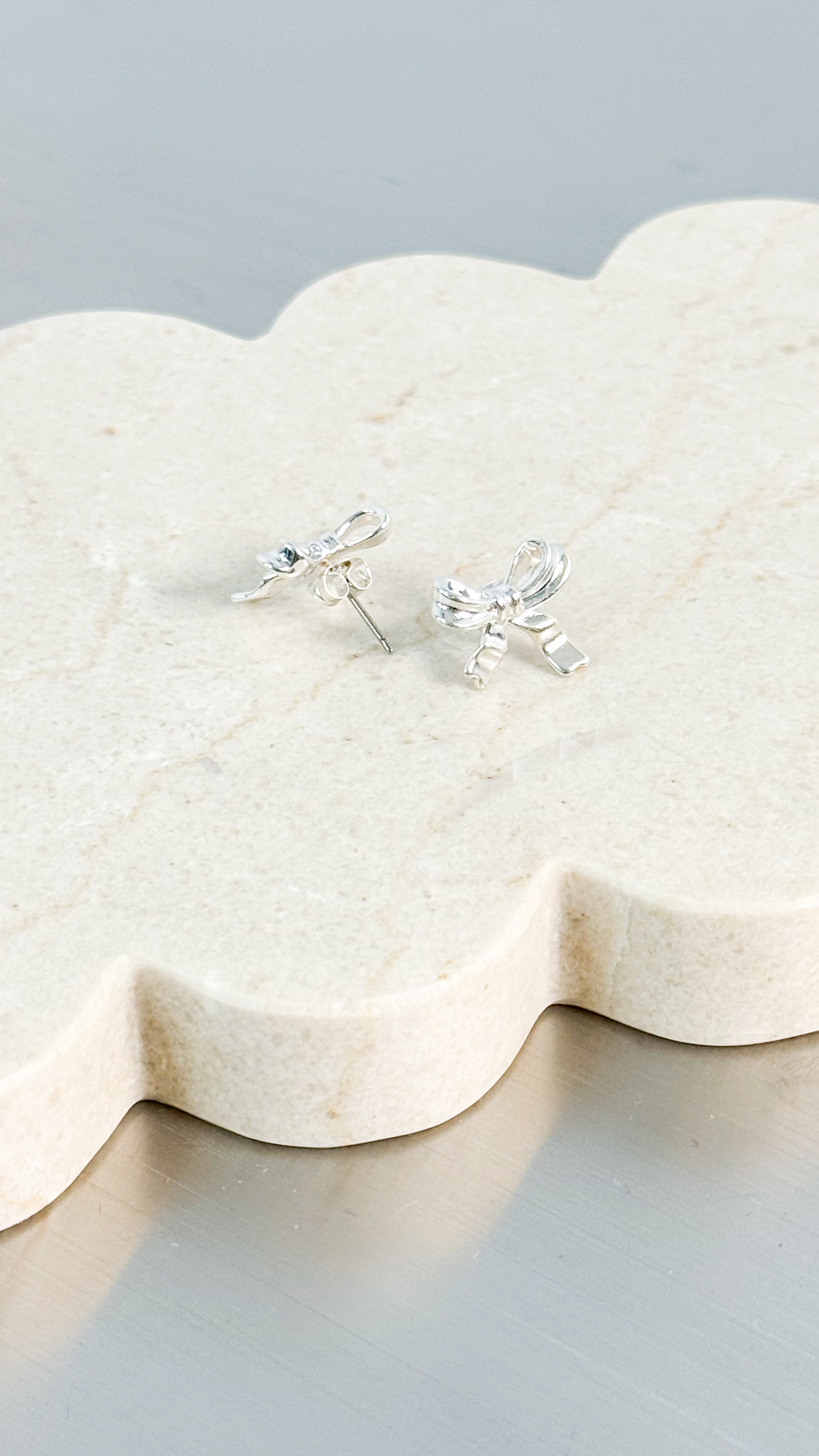 BOW STUD STERLING SILVER PLATED EARRINGS - SILVER