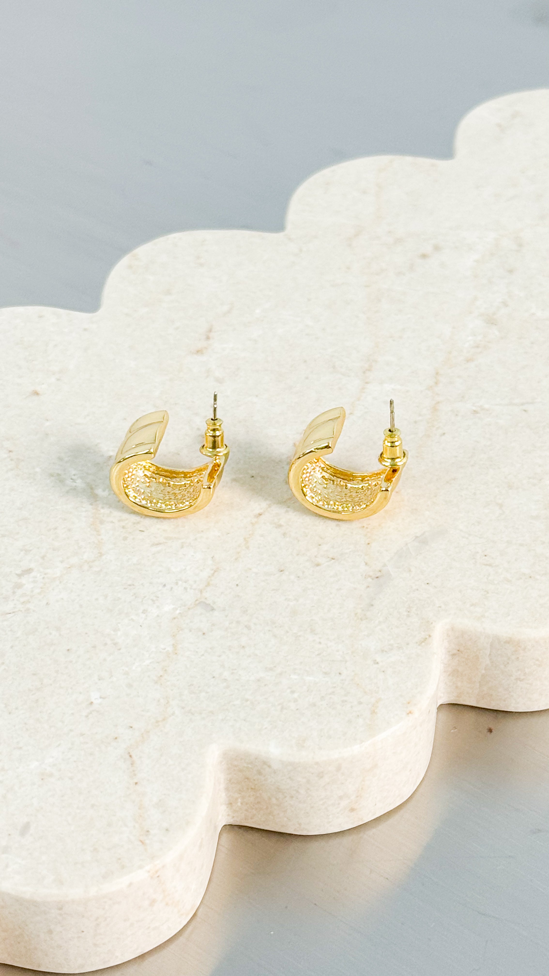 KAIA EVERYDAY 18K GOLD PLATED EARRINGS - GOLD