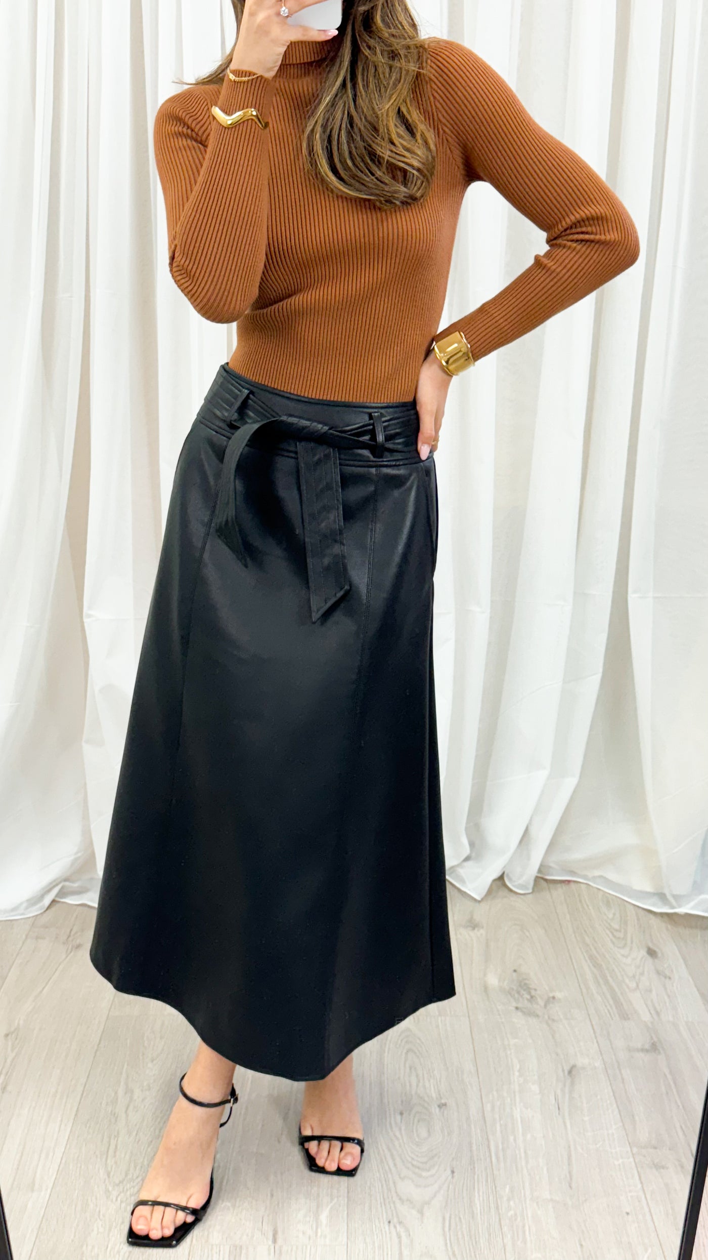 CYNTHIA PU SKIRT - BLACK