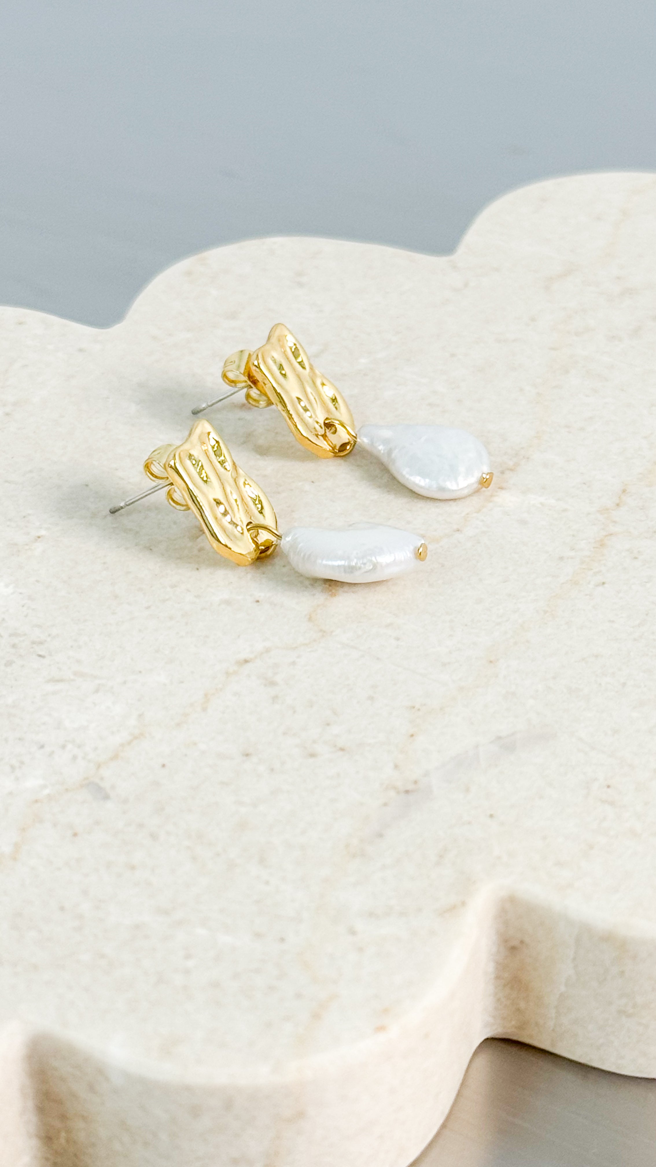 MESSINA PEARL 18K GOLD PLATED EARRINGS - GOLD