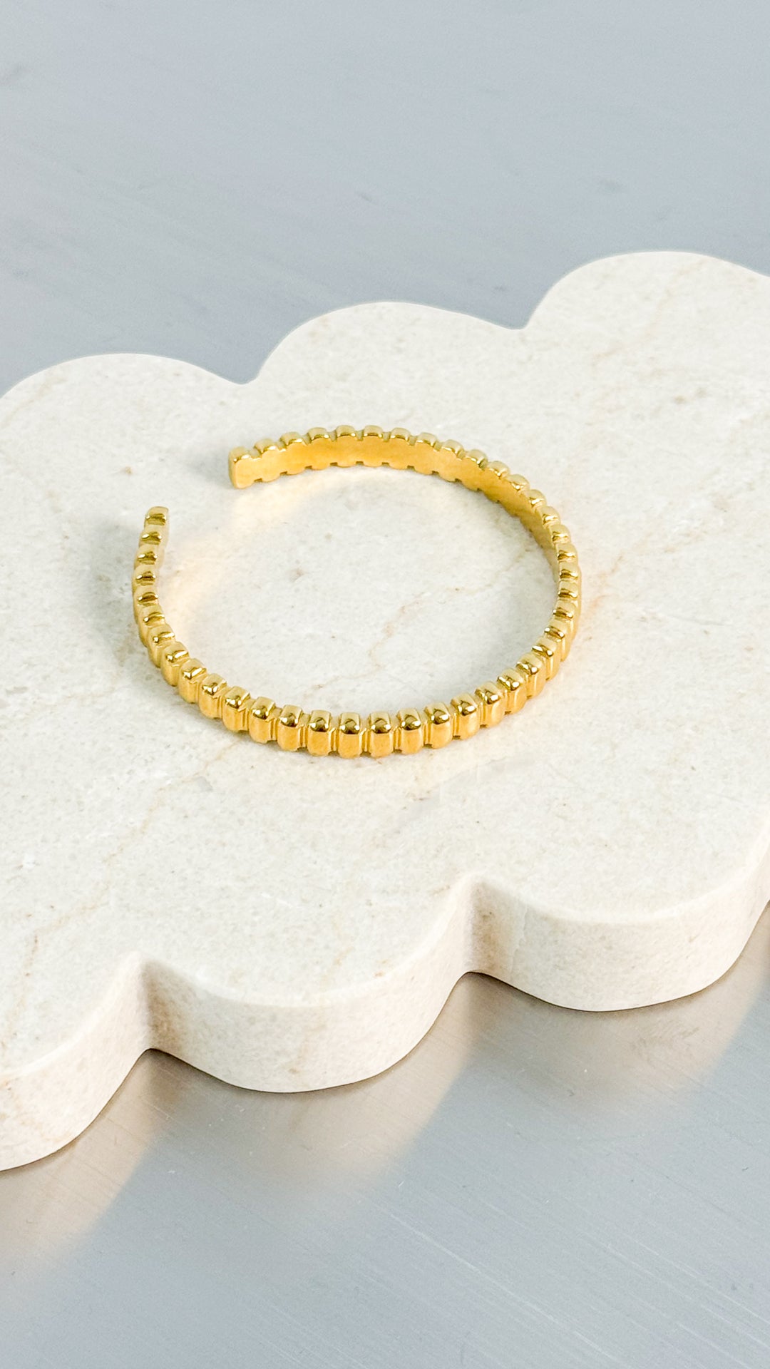 PEBBLE CUFF 18K COATED BANGLE - GOLD