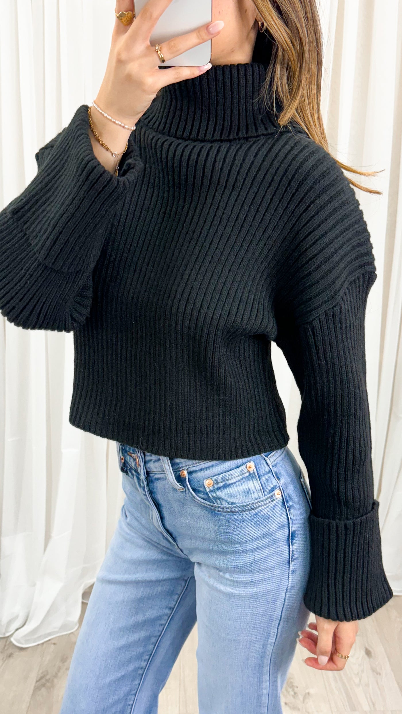 LIA CROP KNIT - BLACK