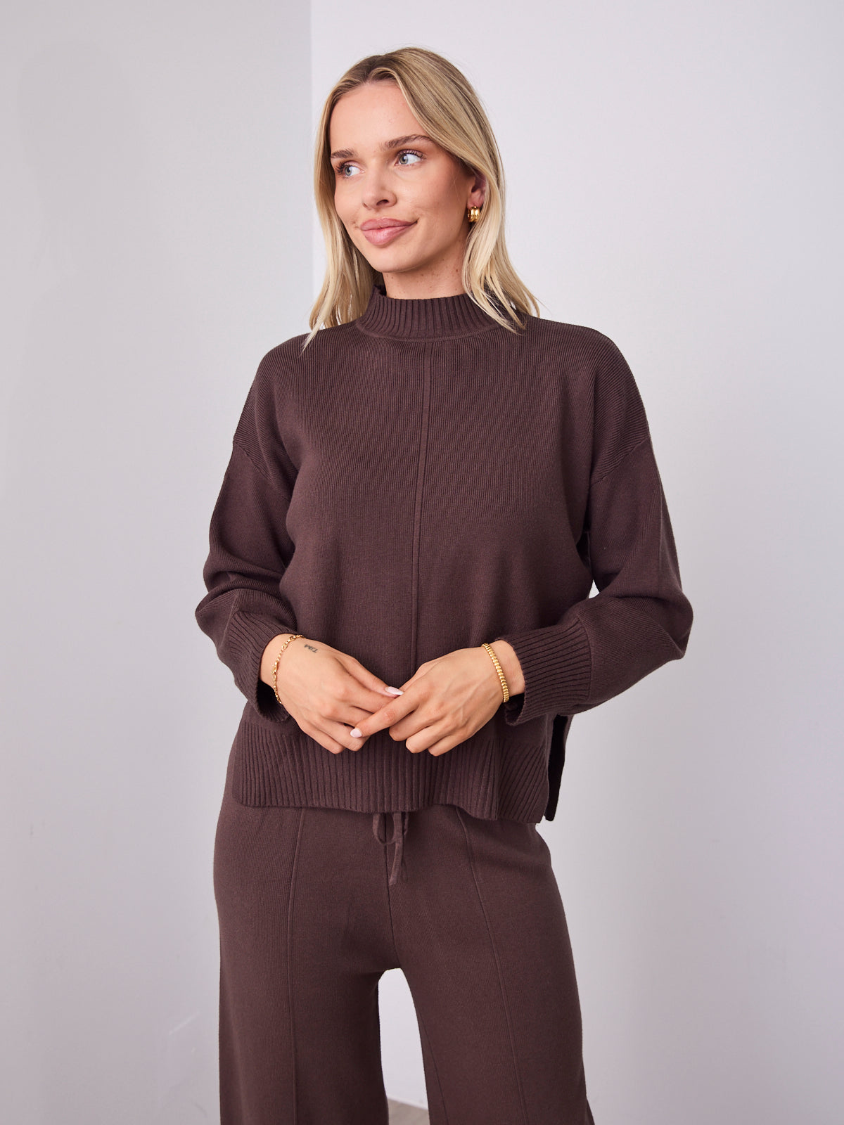 DELTA KNIT TOP - ESPRESSO