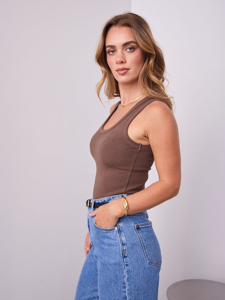 VUE TANK TOP - CHOCOLATE