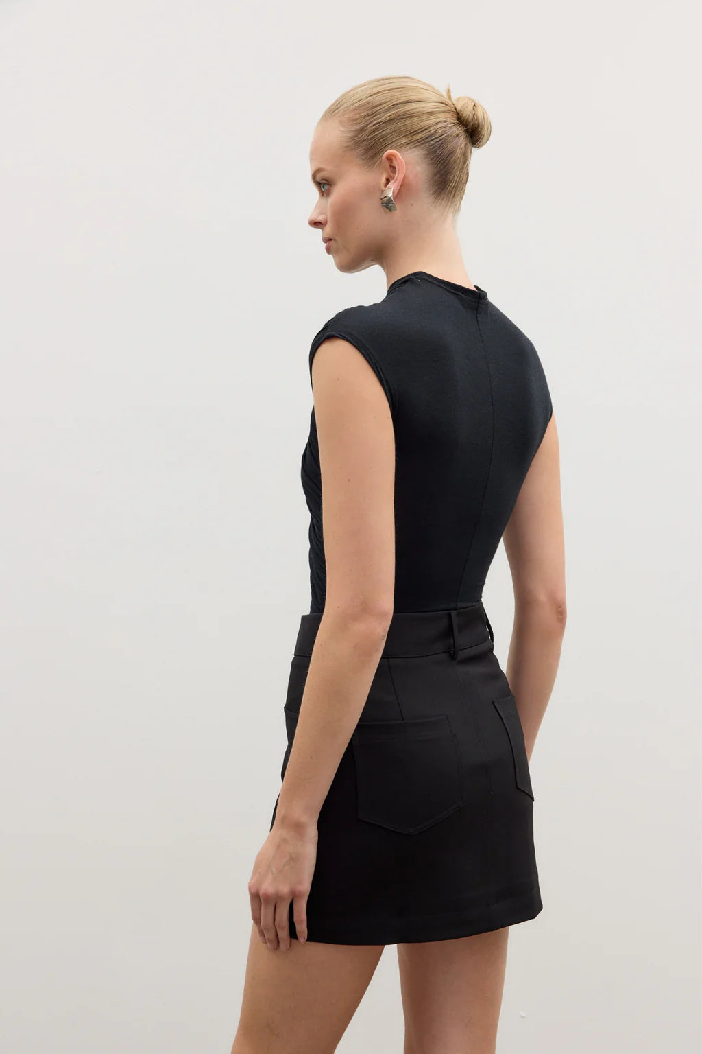 'BAYSE' AMRITA SLEEVELESS BODYSUIT - BLACK