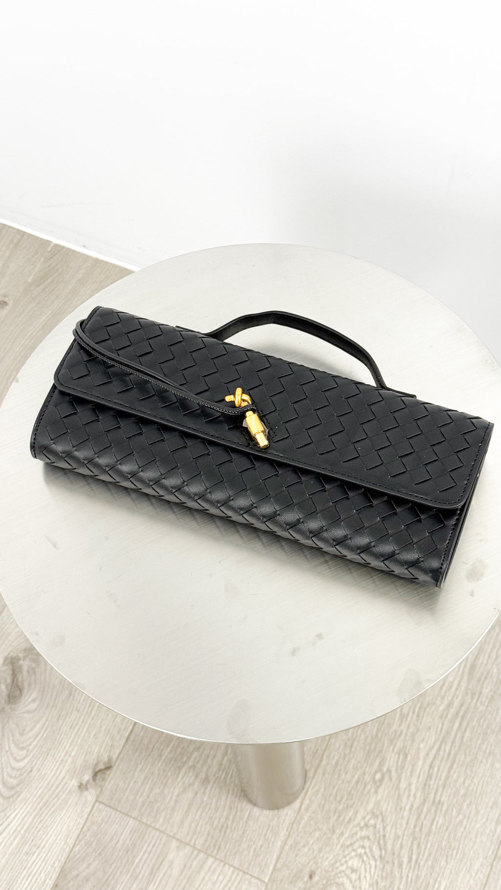 PALOMA CLUTCH - BLACK