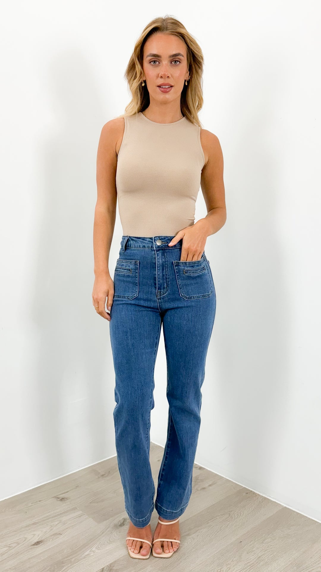 JACKSON STRAIGHT LEG JEAN - MEDIUM BLUE