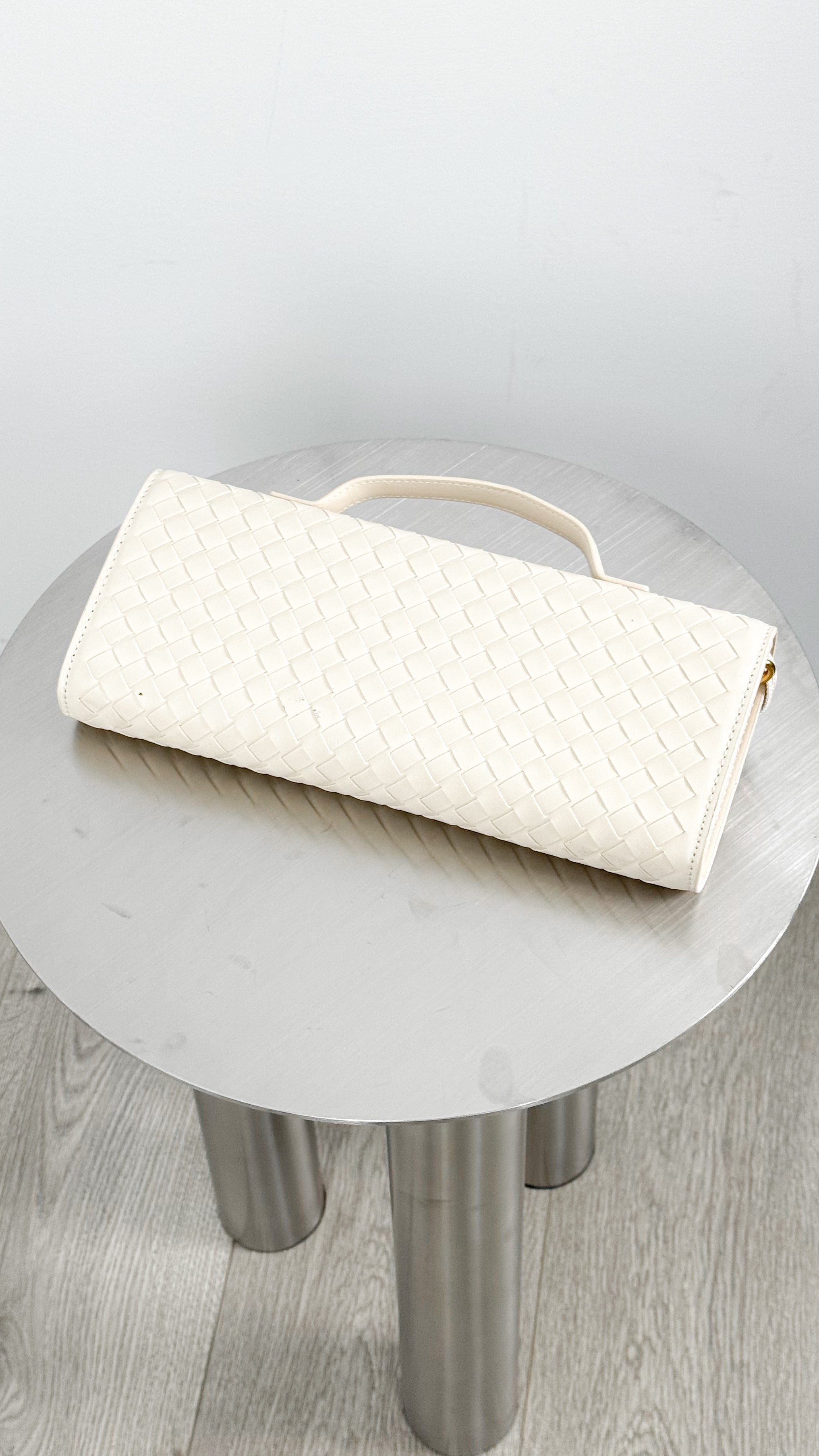 PALOMA CLUTCH - CREAM