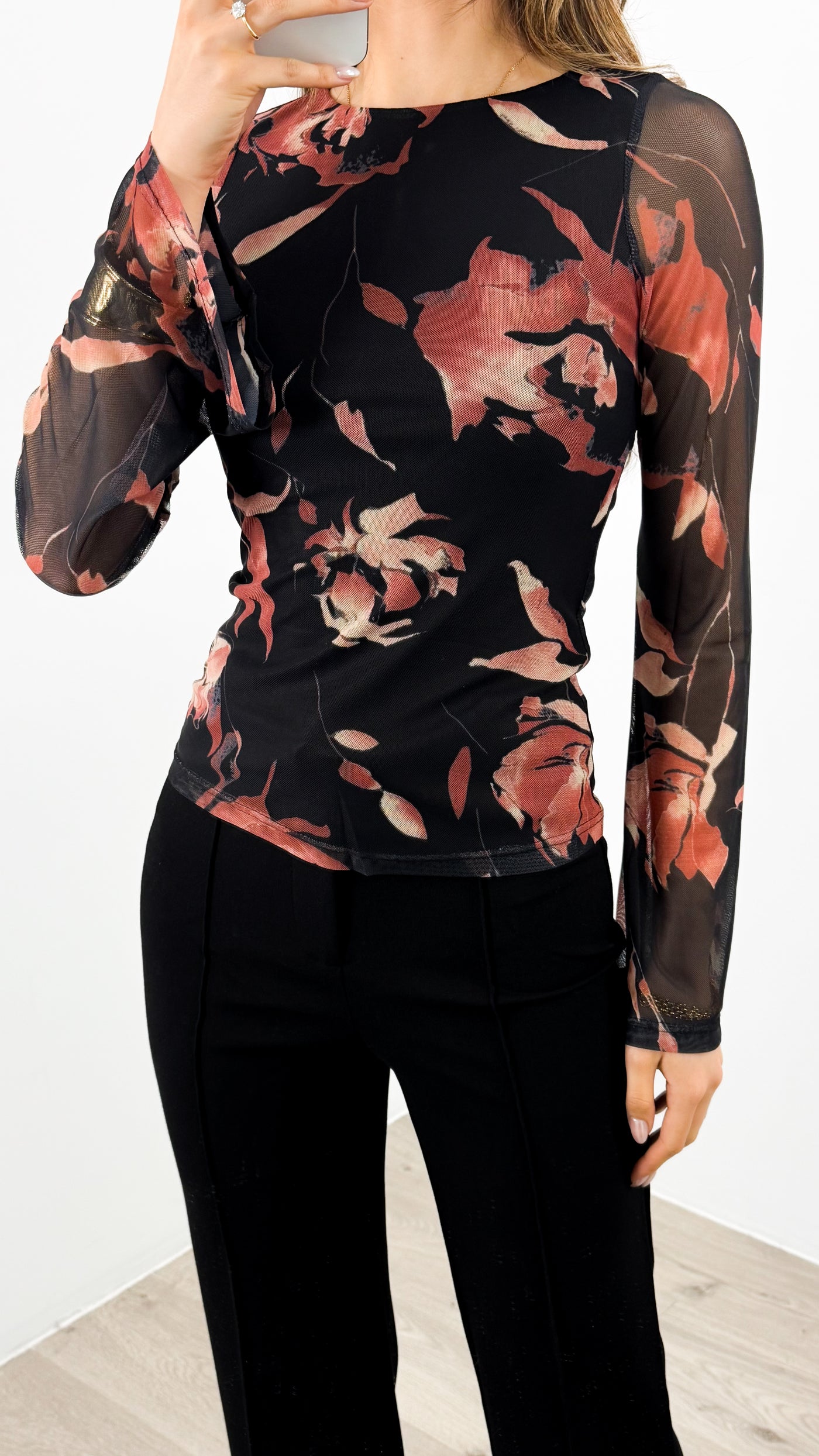 ESTELLE MESH TOP - BLACK