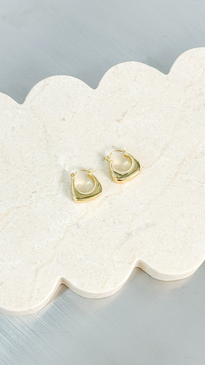 NORA HUGGIE 18K GOLD PLATED EARRINGS - GOLD