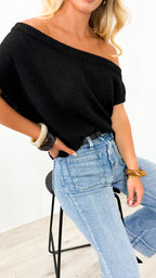 BETHENNY KNIT TOP - BLACK