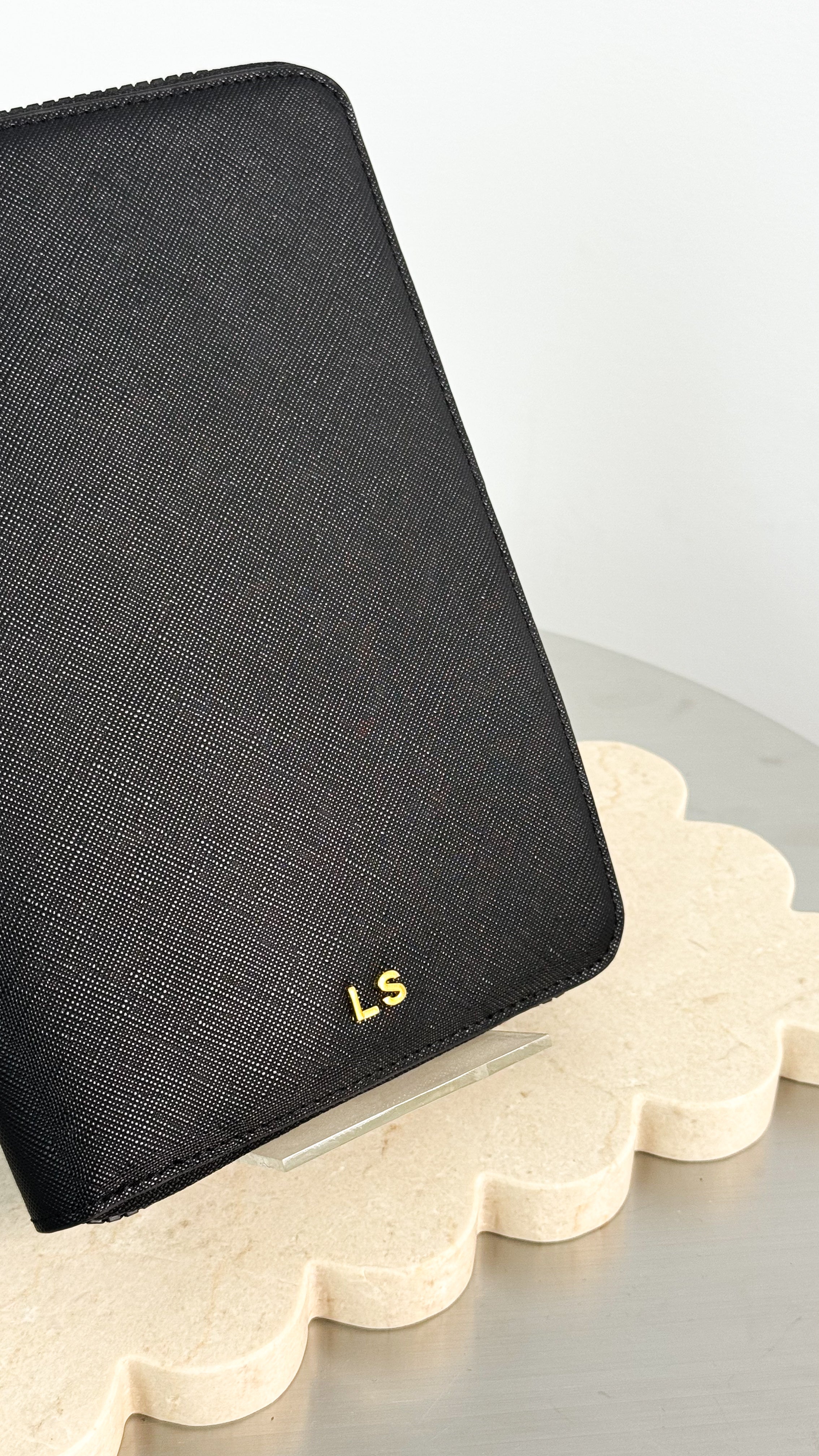 TRAVEL WALLET - BLACK