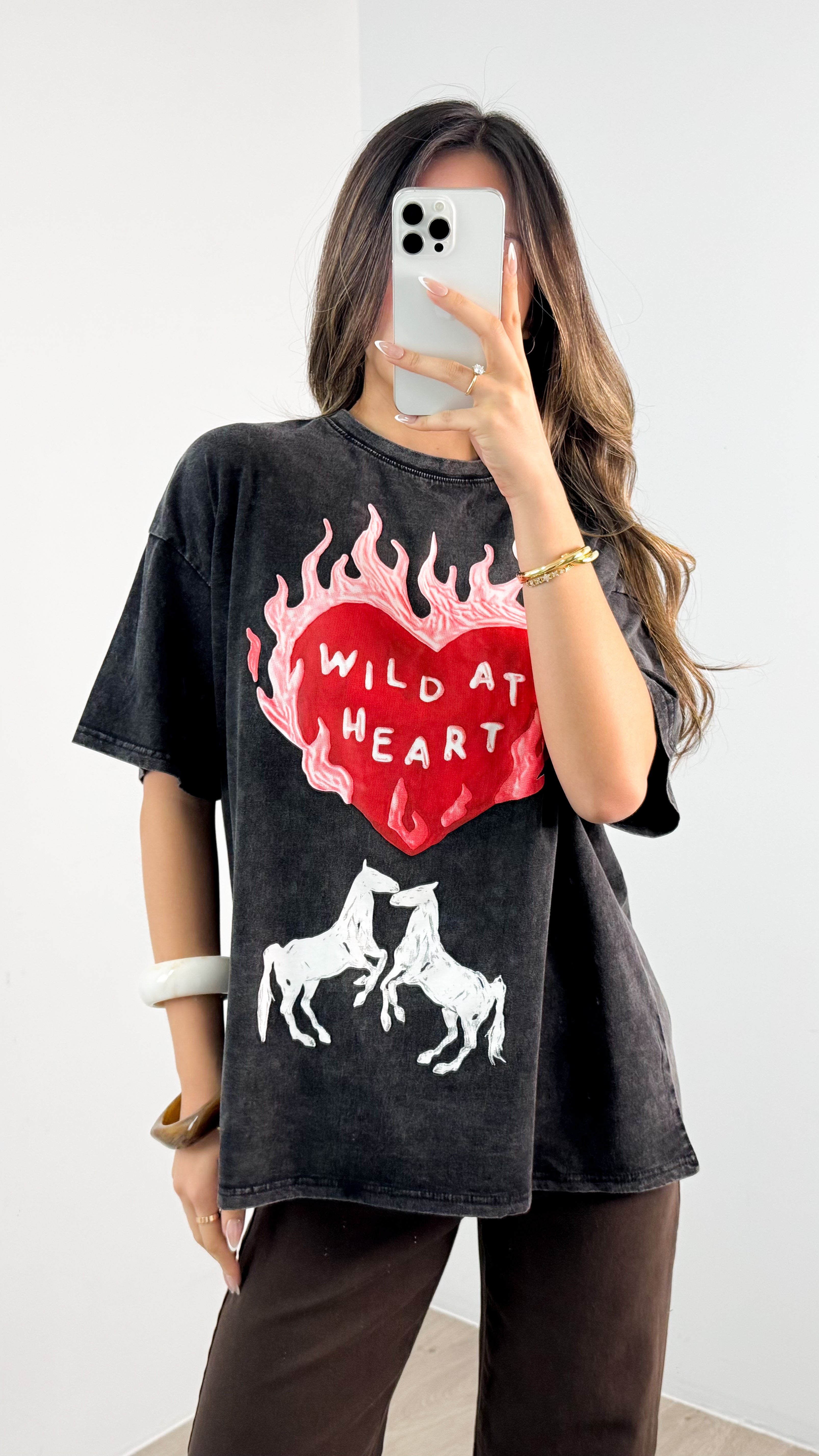 WILD AT HEART TEE - BLACK