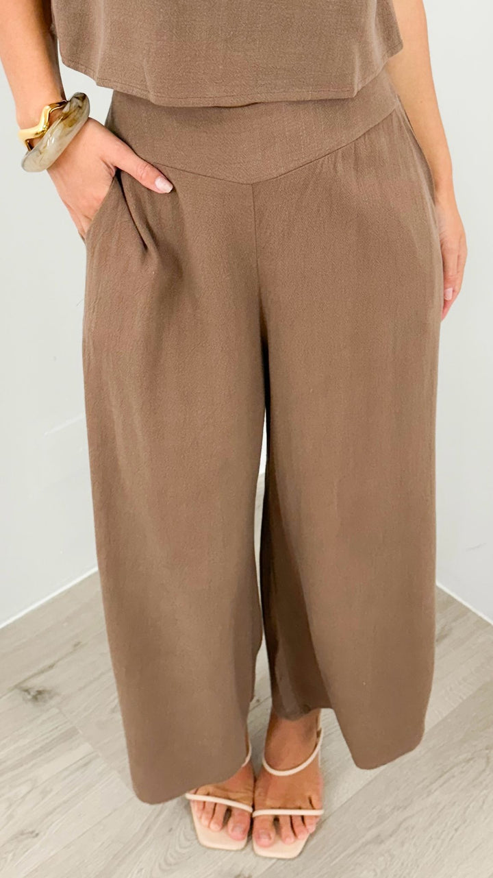 MEMPHIS 7/8 LINEN PANT - CHOCOLATE