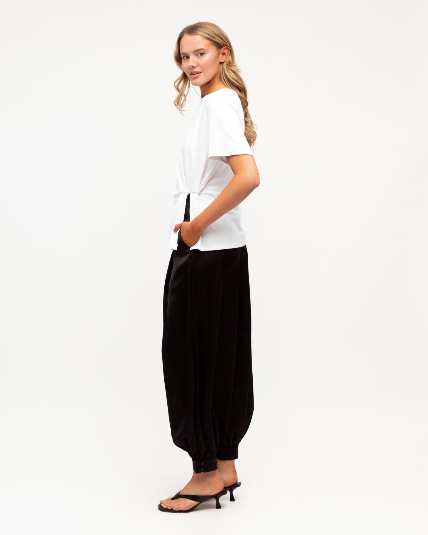 ELKIE TEE - WHITE