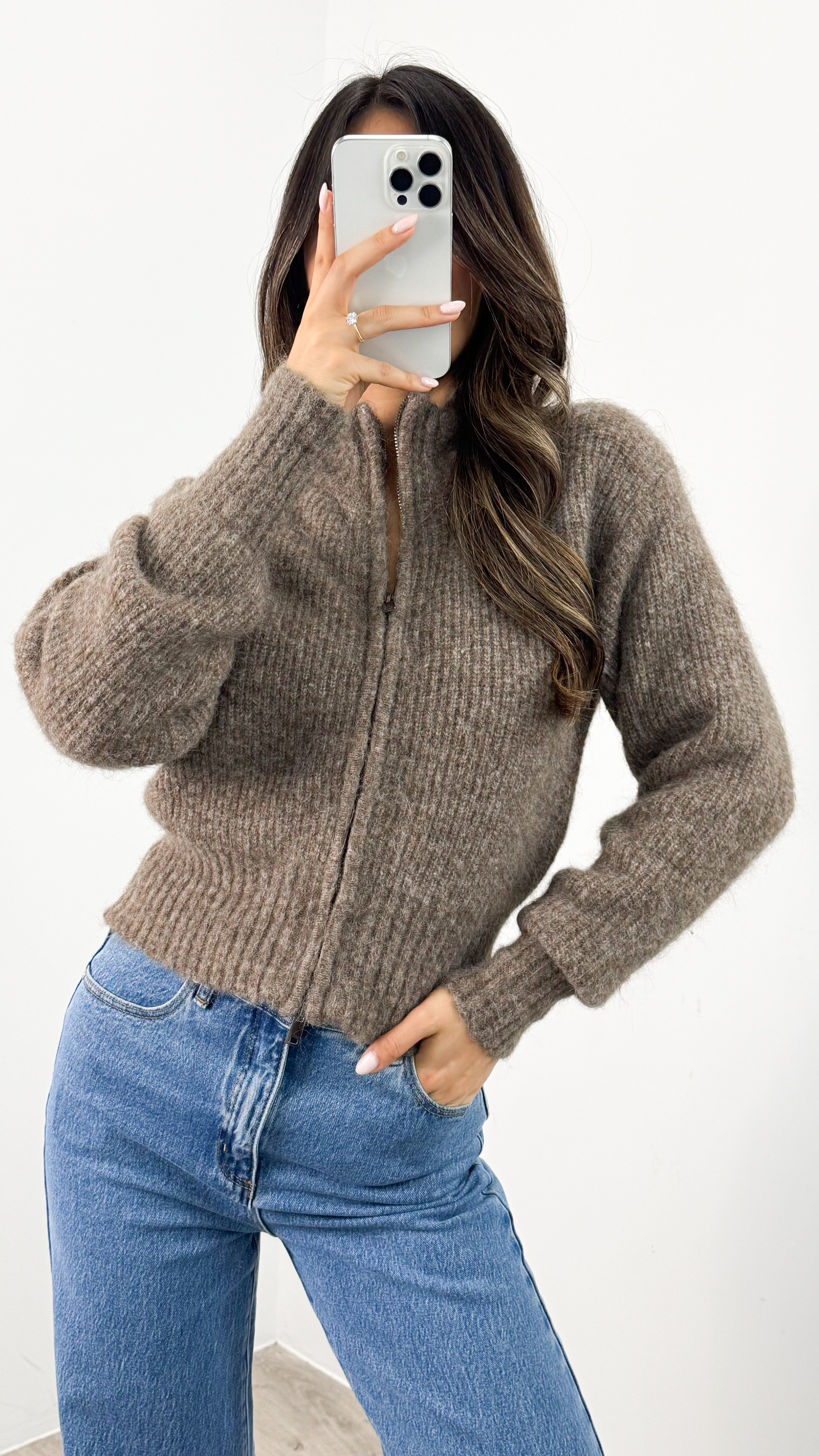 NOAH ZIP KNIT - LATTE