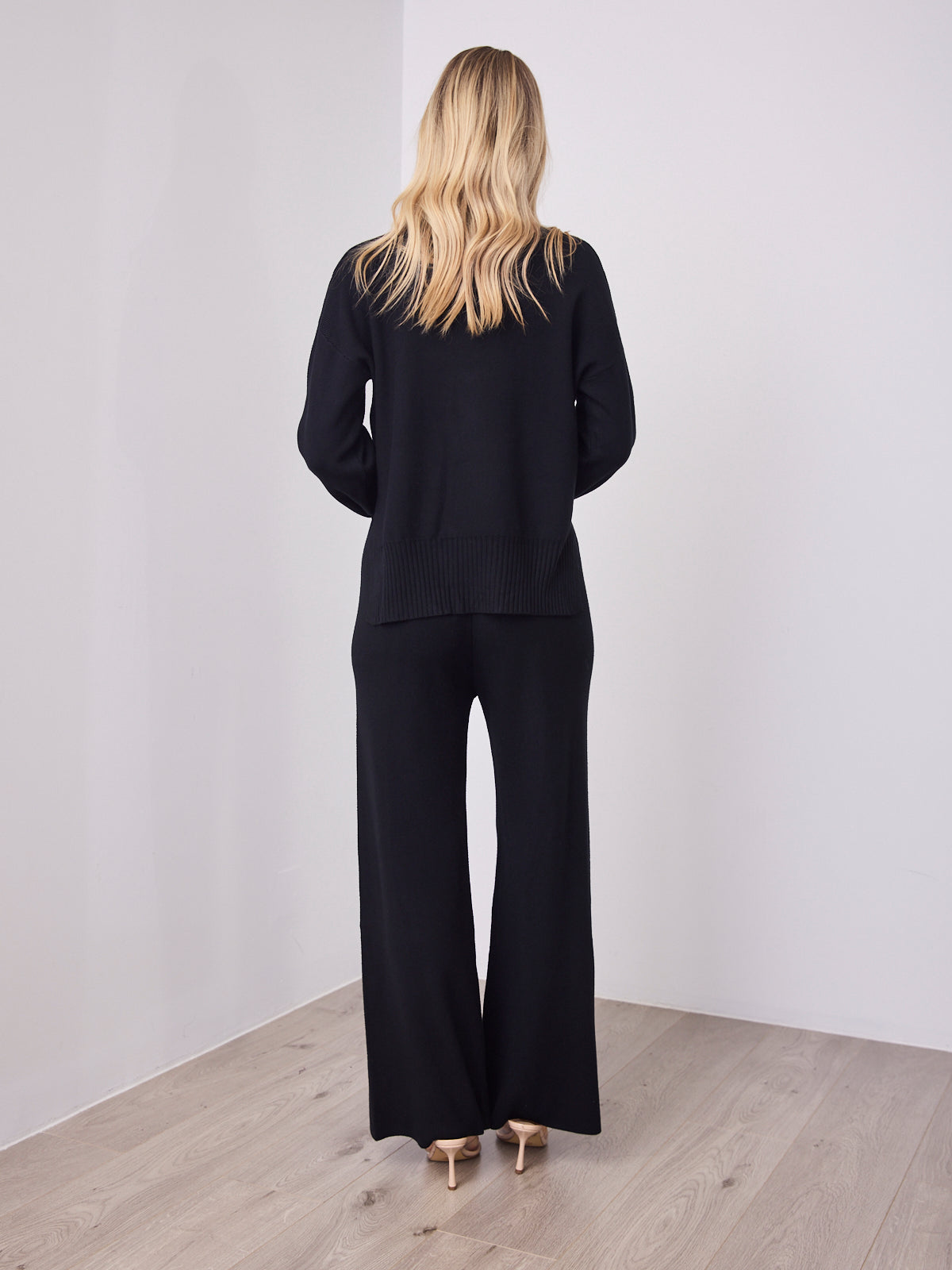 DELTA KNIT PANT - BLACK
