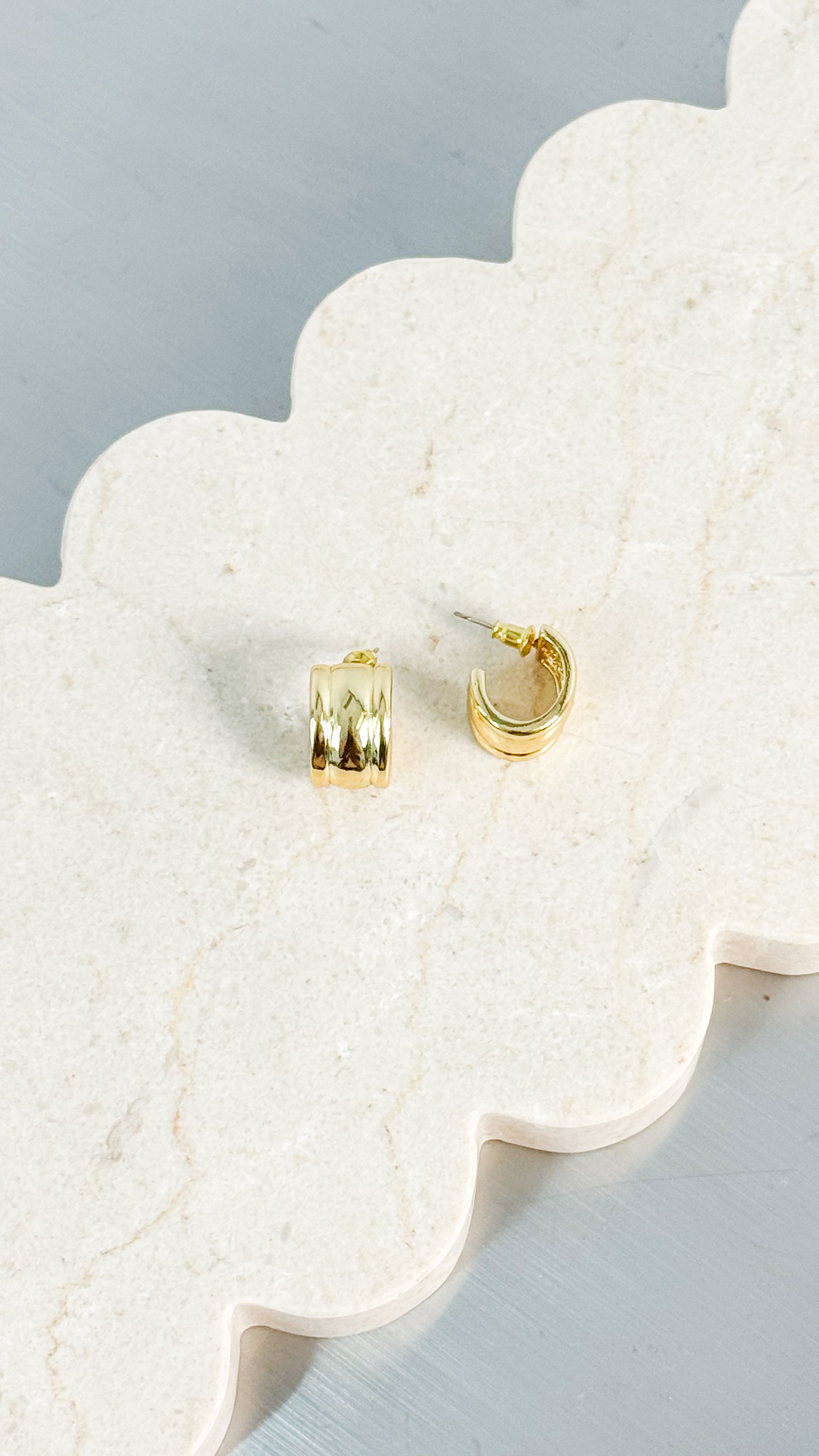 KAIA EVERYDAY 18K GOLD PLATED EARRINGS - GOLD