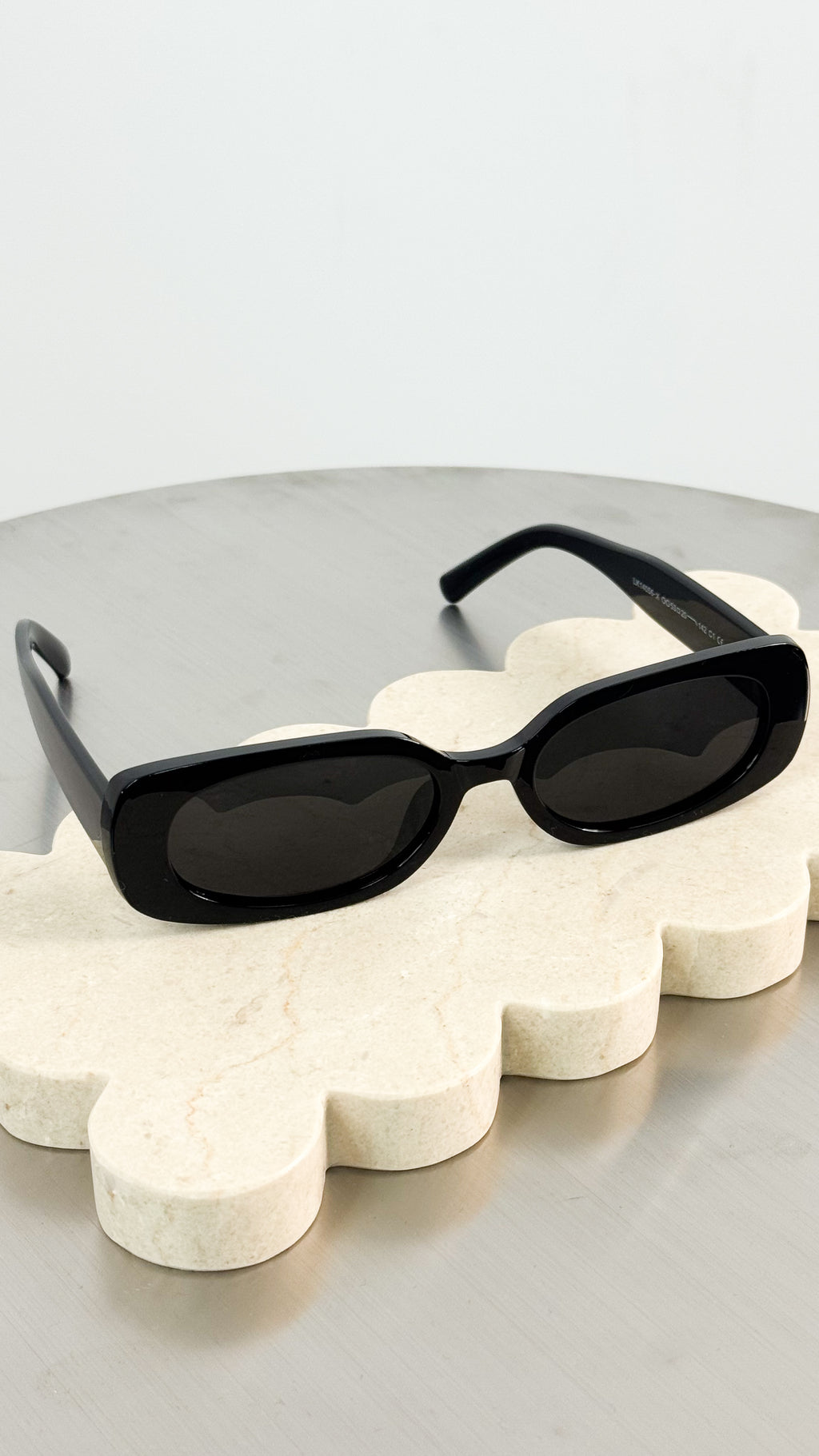 BIJOU POLARISED SUNGLASSES - BLACK