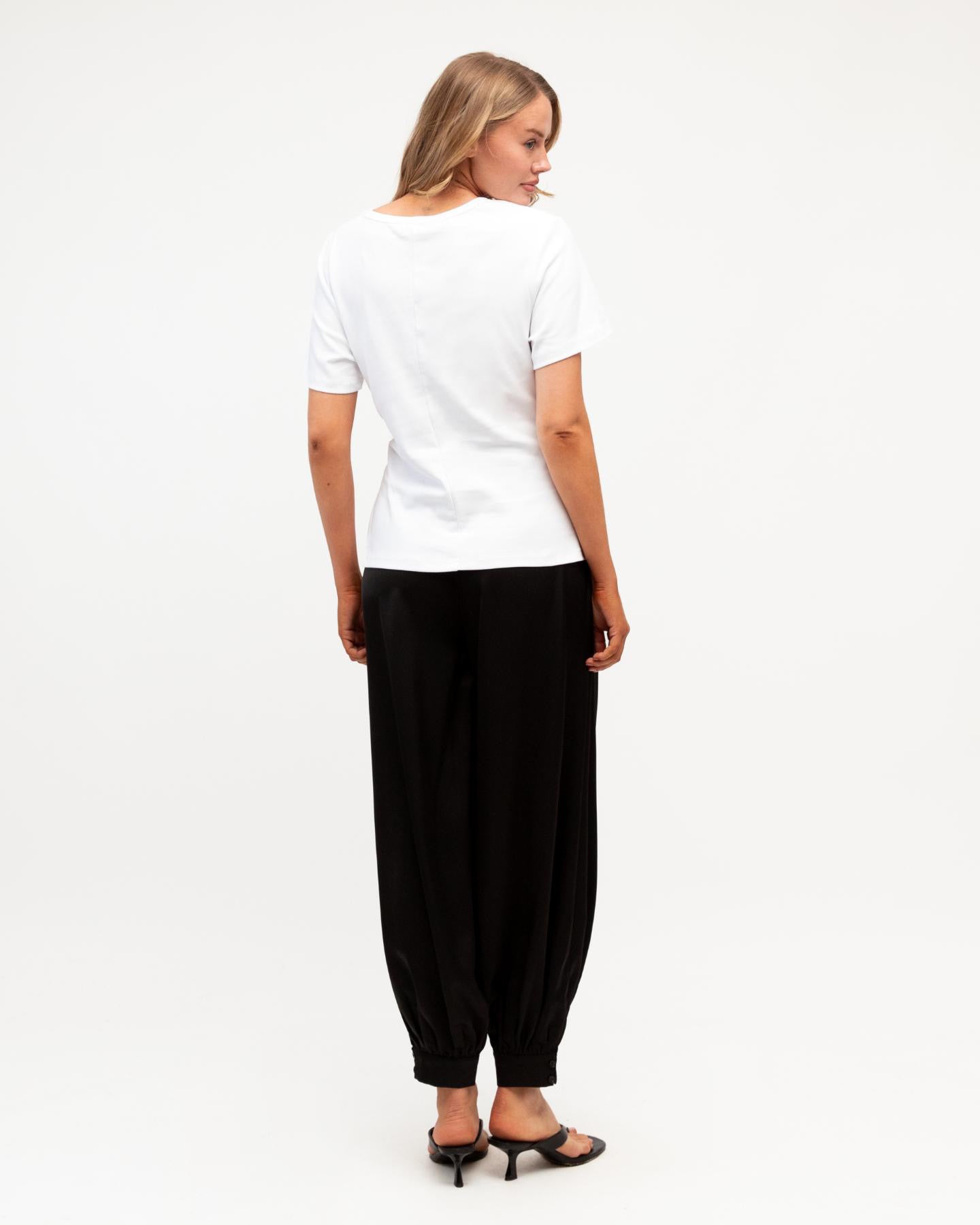 ELKIE TEE - WHITE